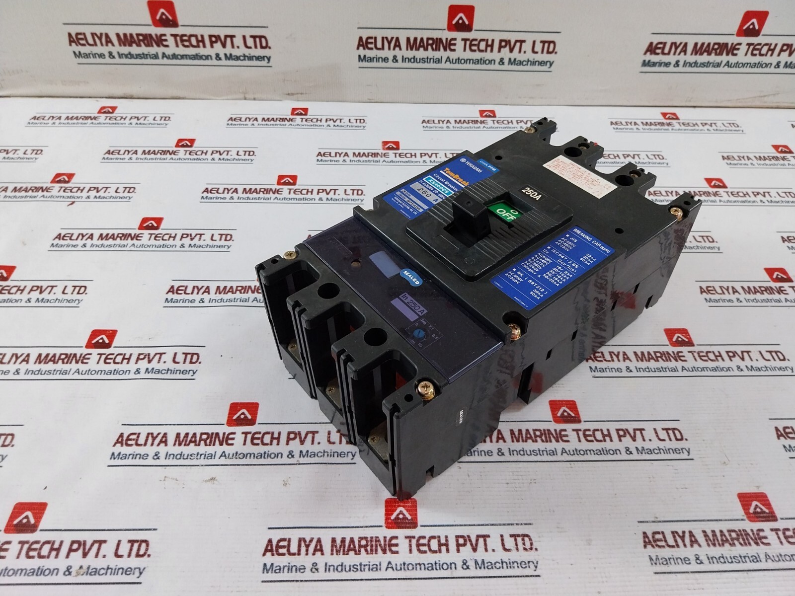Terasaki Tembreak XS400CS 3-Pole Circuit Breaker 250A Ac690V 50/60Hz