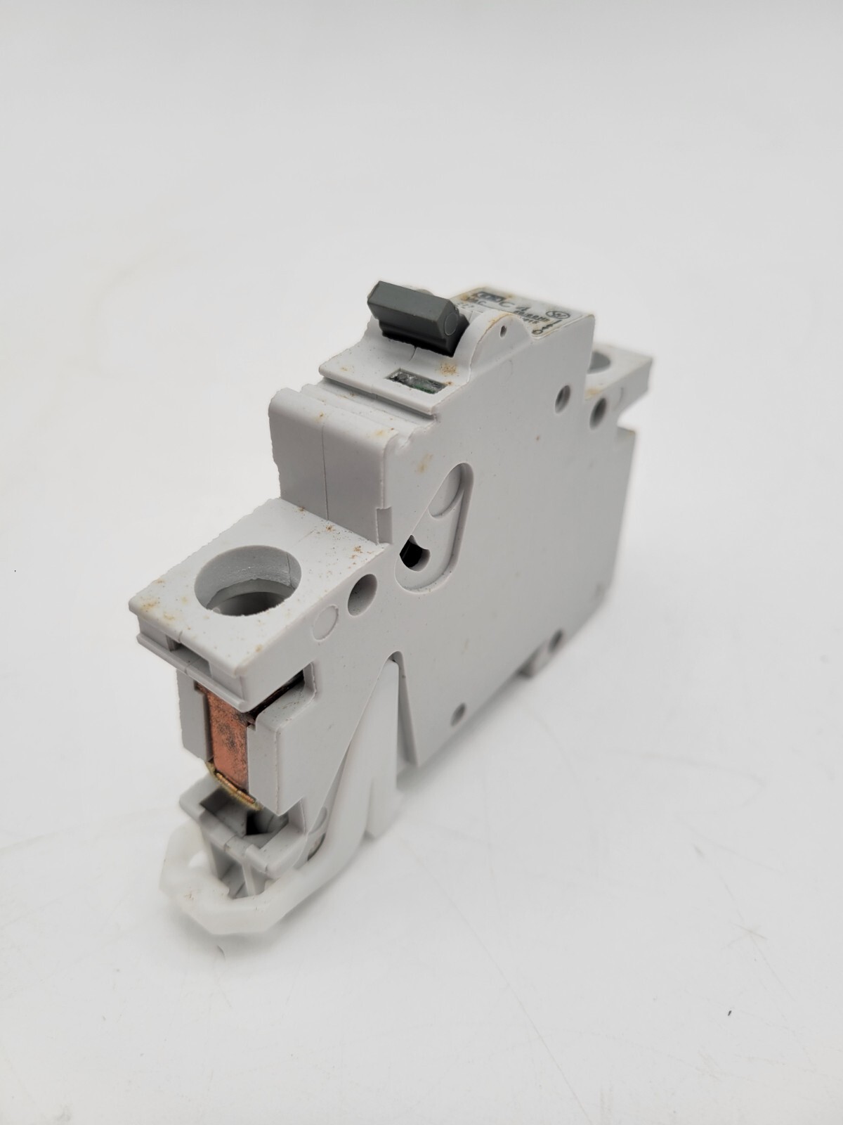 Cutler Hammer SPCL1C04 Miniature Circuit Breaker 4 Amp 1 Pole 240-415 VAC DIN