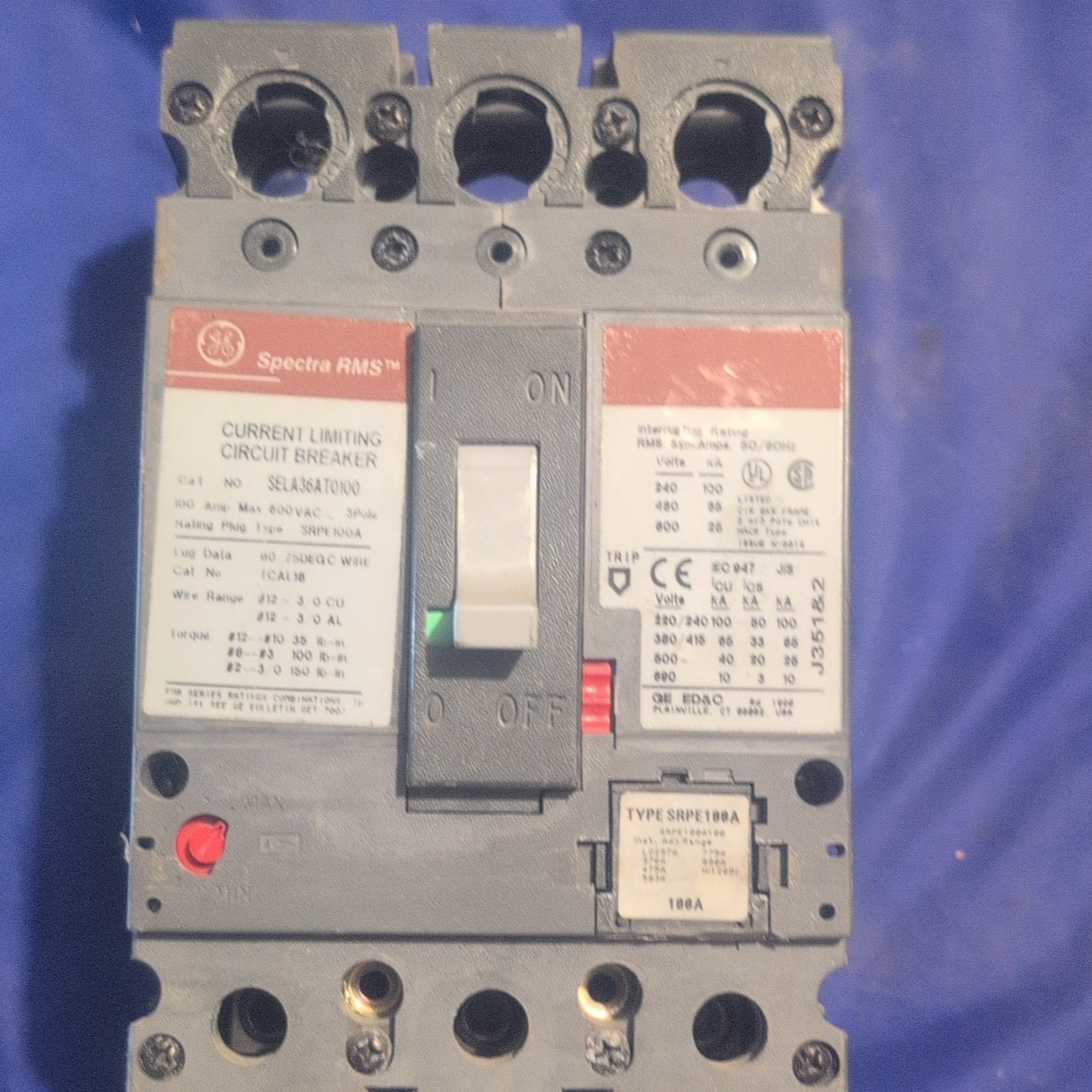GE Spectra RMS Current Limiting Circuit Breaker 100A 600VAC 3-Pole SELA36AT0100