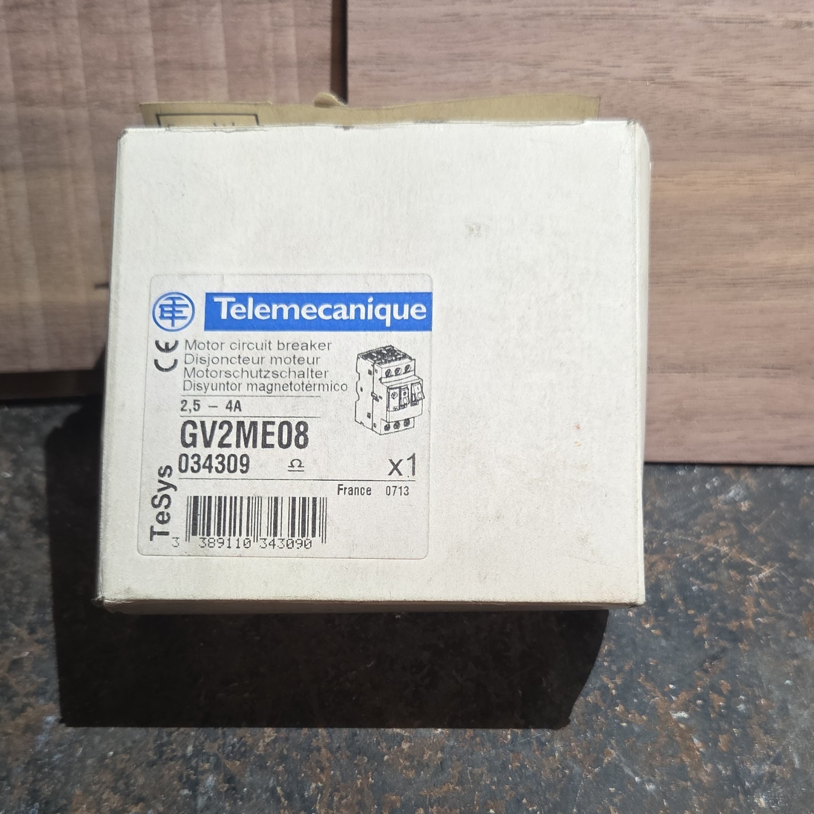 Telemecanique GV2ME08 Motor Circuit Breaker 2.5-4A 3-Pole DIN Rail 400/415V 690V