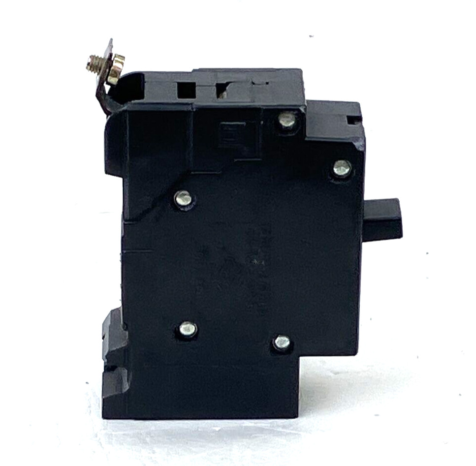 Square D EHB14015 15A Circuit Breaker 14kA @ 277 VAC Type EHB4 1 Pole 15 Amp