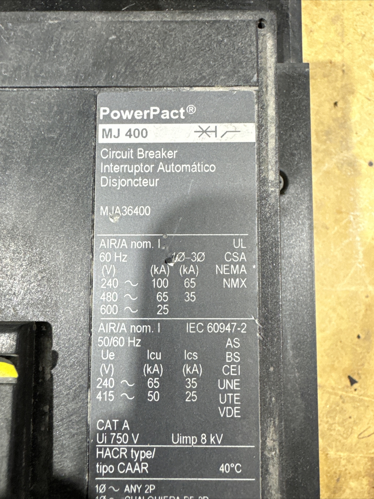 Square D PowerPact MJ400 MJL36400 Schneider Electric