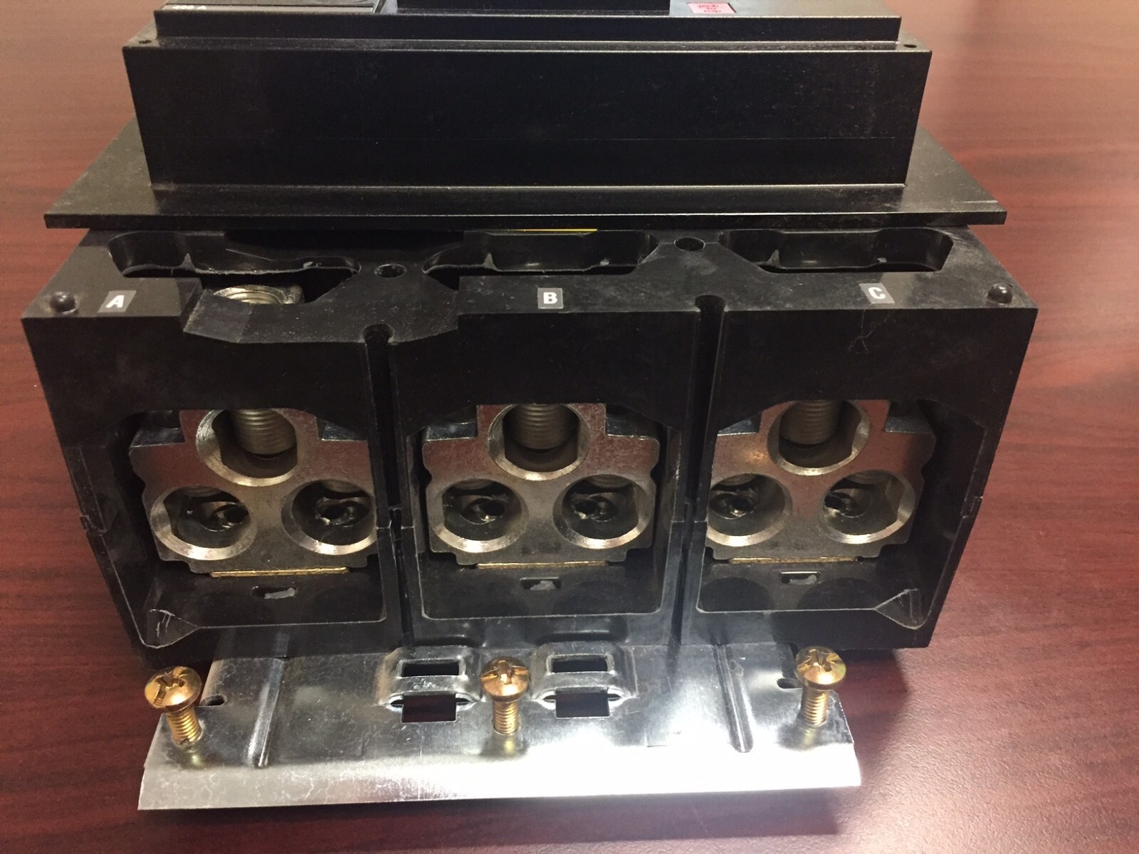 MJA36400 MJA 3 Pole 400Amps 480/600Volt I-Line BRAND NEW Square D Breaker