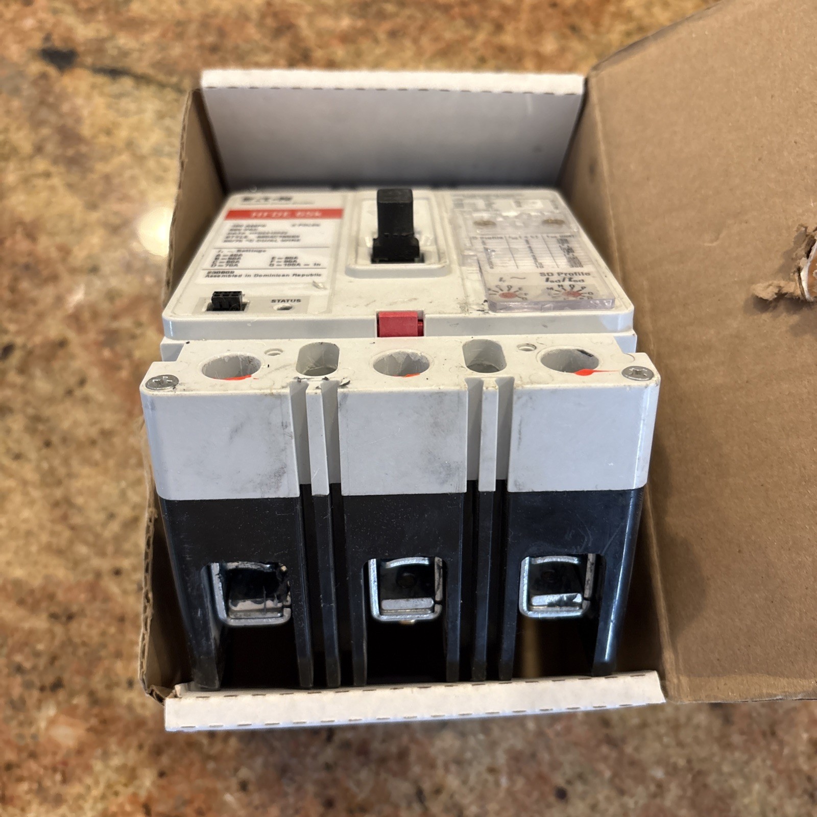 Eaton 100 Amp Industrial Circuit Breaker 3 Pole 600V 65kA HFDE310022 FREE SHIP!