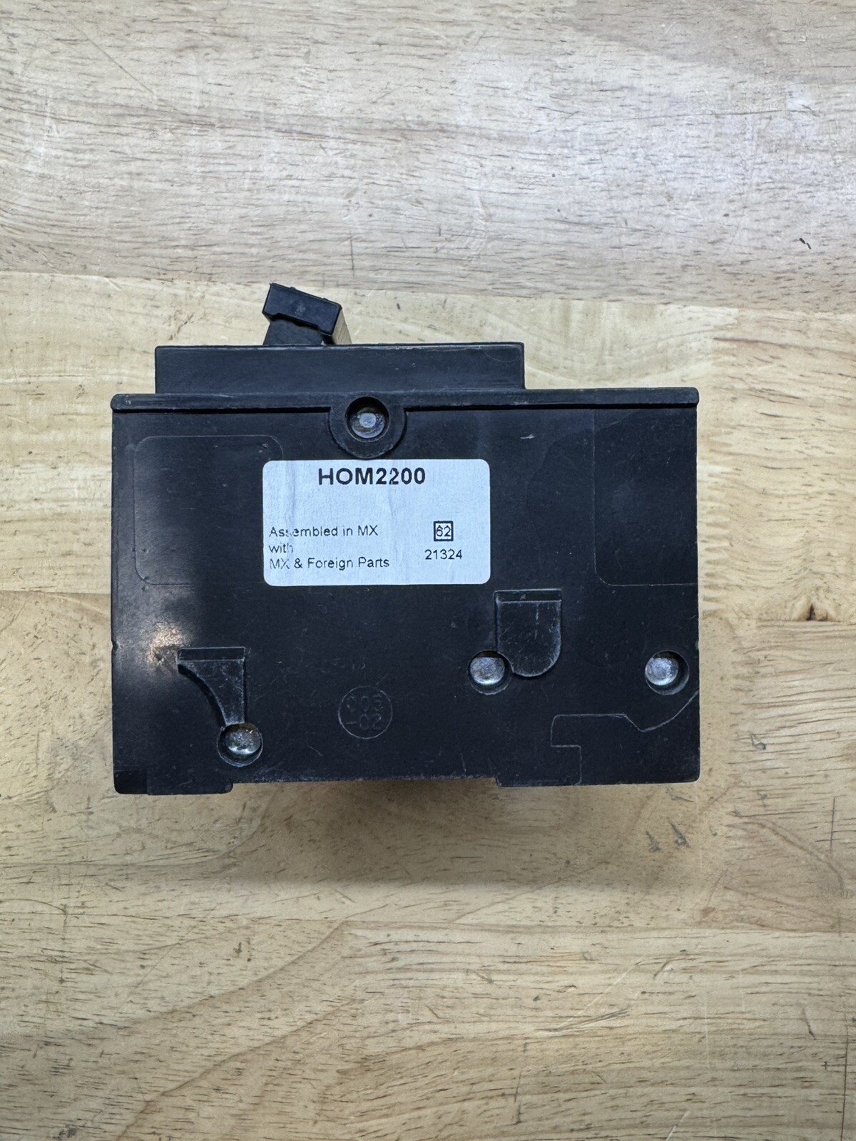 Square D HOM2200 2 Pole 200 Amp 240V Circuit Breaker Fully Functional Tested
