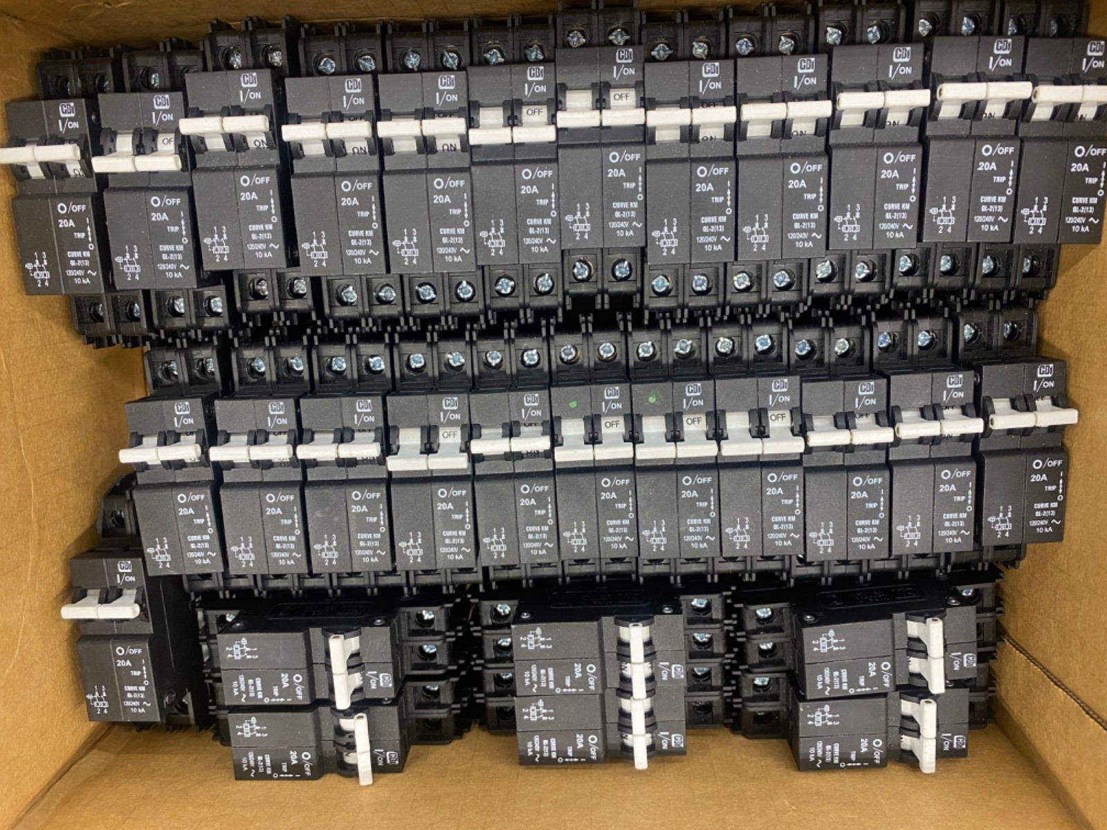 CBI QL-2(13)-DM-KM-20A QL28KM20 2 POLE 20 Amp Breakers C20A2P-489 Lot 2 Pcs NEW