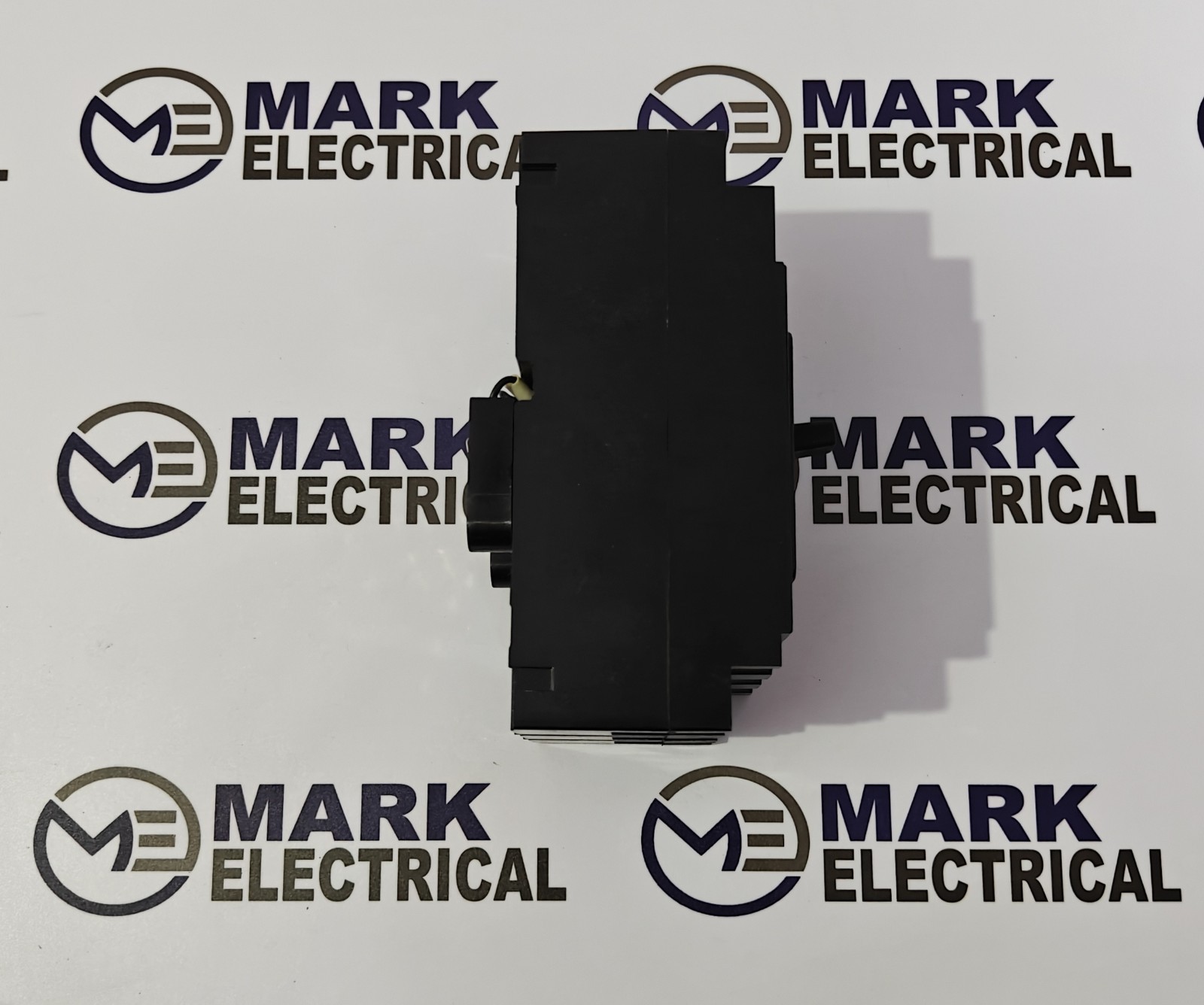 HYUNDAI ELECTRIC HBS63C CIRCUIT BREAKER 15A 440VAC 7.5KA FAST SHIPPING