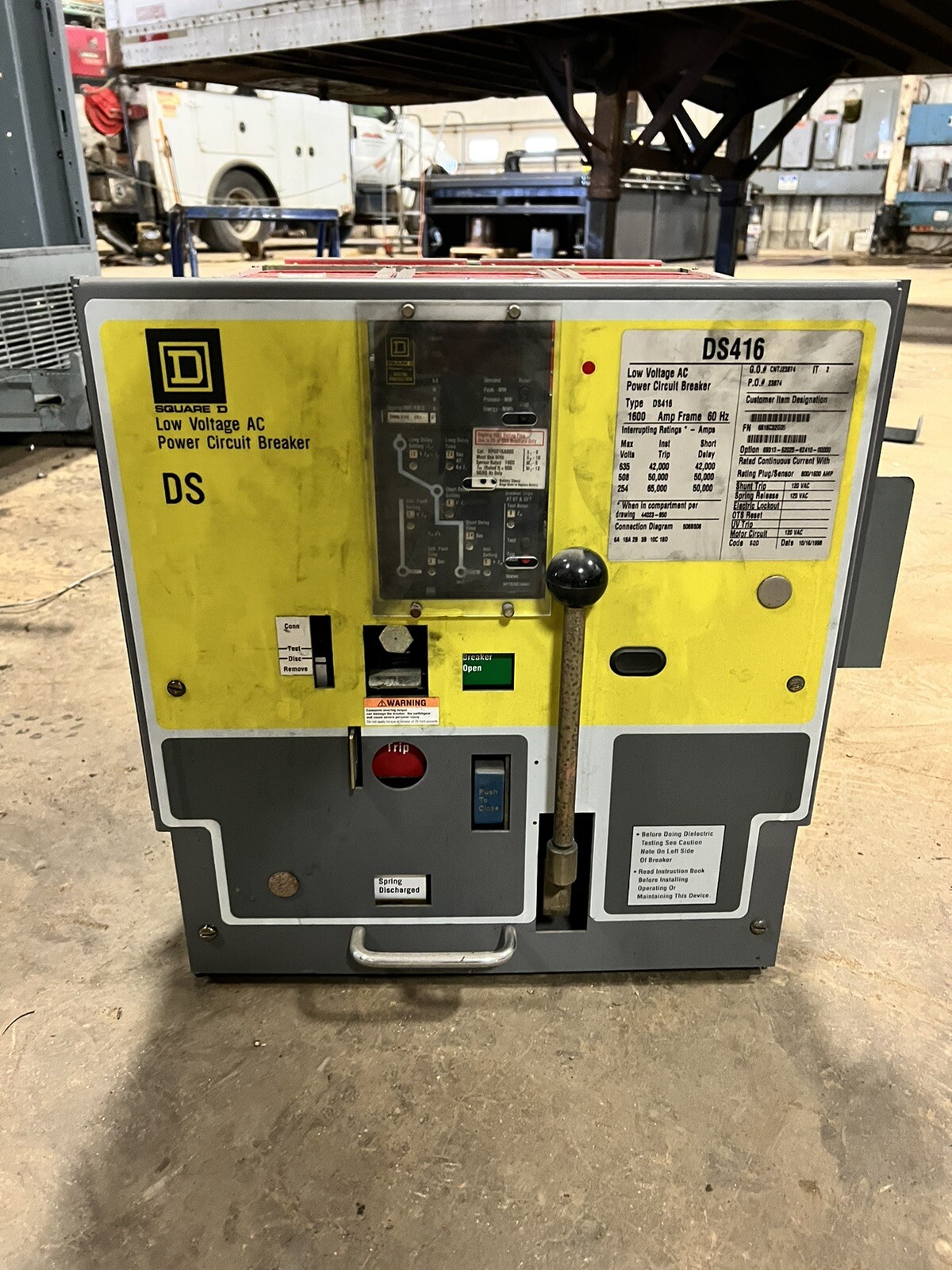 Square D DA416 1600 Amp Low Voltage Circuit Breaker, GC, Rack In