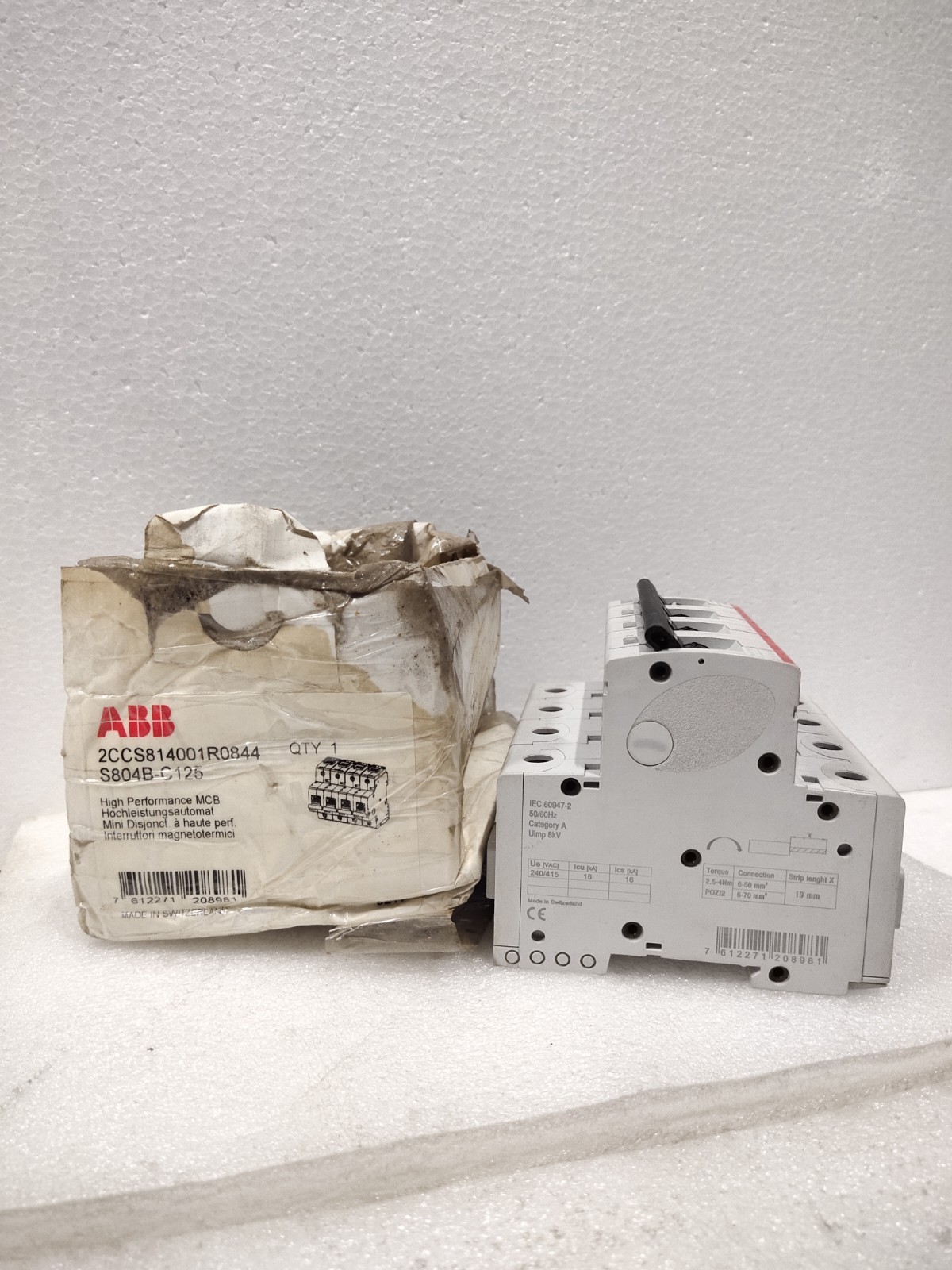 ABB S804B-C125/2CCS814001R0844 4 POLE CIRCUIT BREAKER MADE IN SWITZERLAND