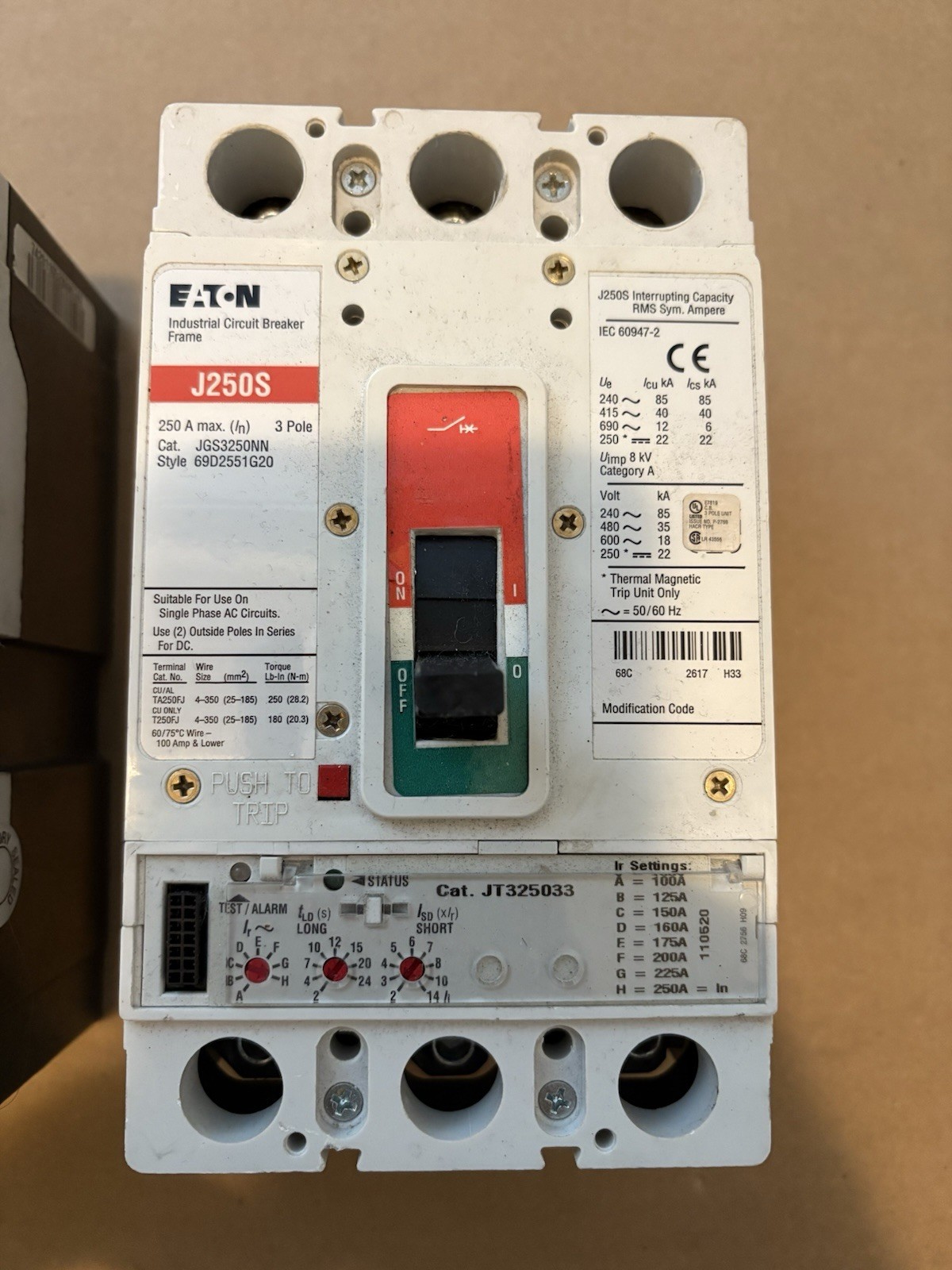 Eaton breakers JGS3250NN 3 pole 250 Amp 600V Circuit Breaker LOT OF 2 ONE PRICE