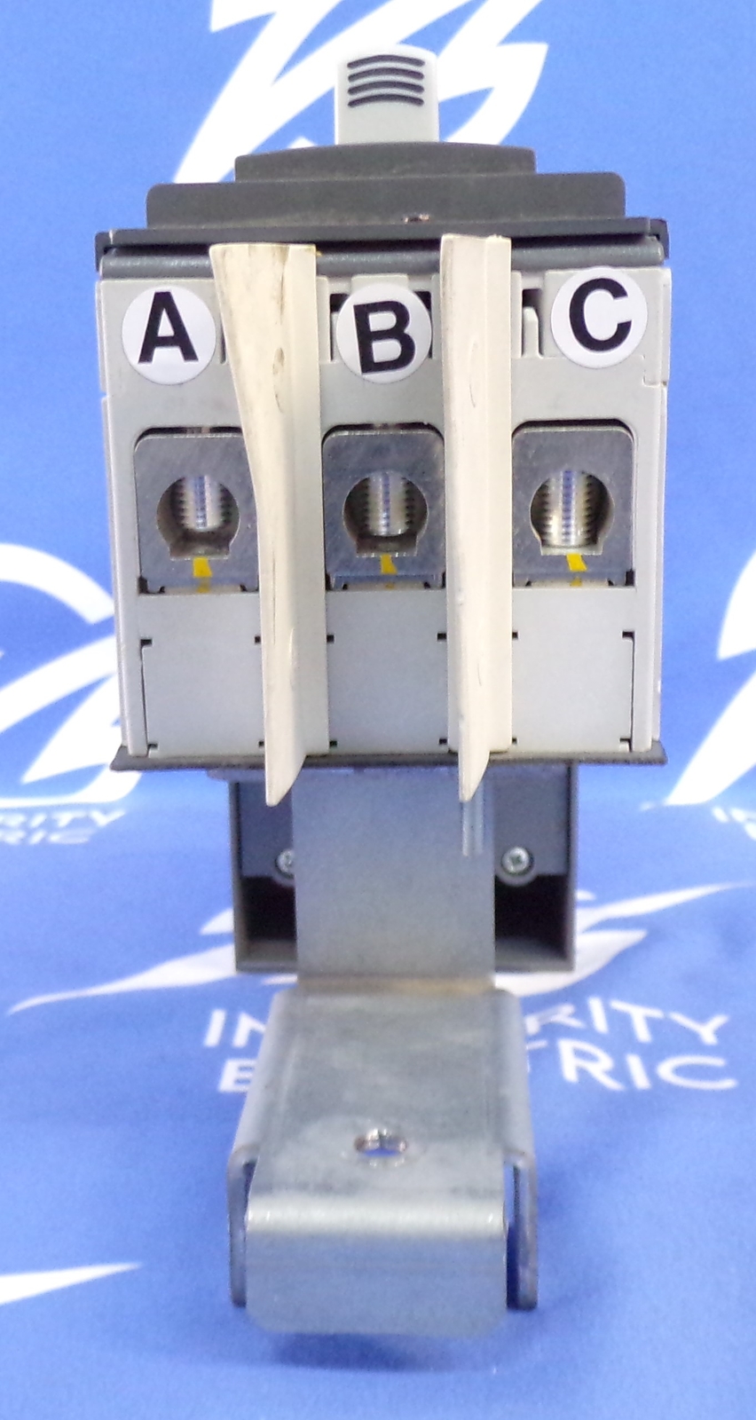 NEW ABB CIRCUIT BREAKER XT1HU3050AYD000XXX I-LINE 50A 480V 3P 1YR WARRANTY