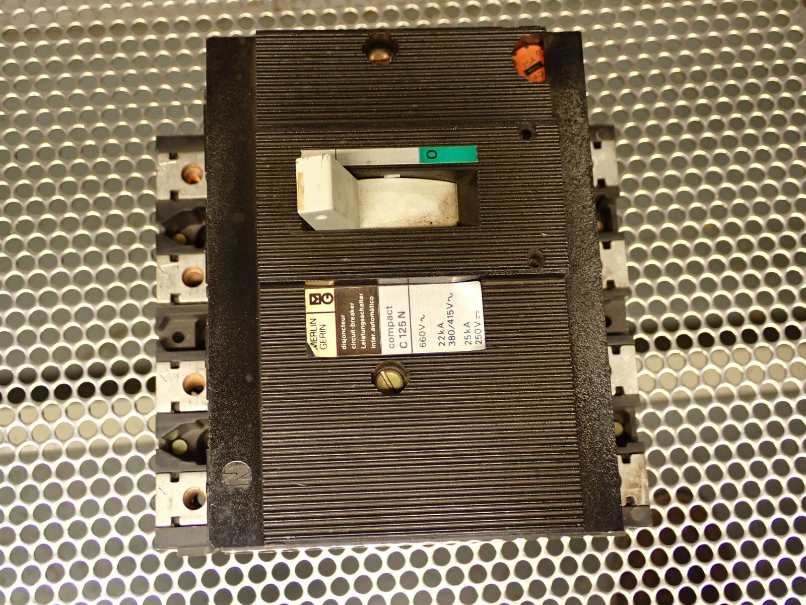 Merlin Gerin C125N Circuit Breaker 660V 22kA 380/415V 25kA 250V Used See Pics