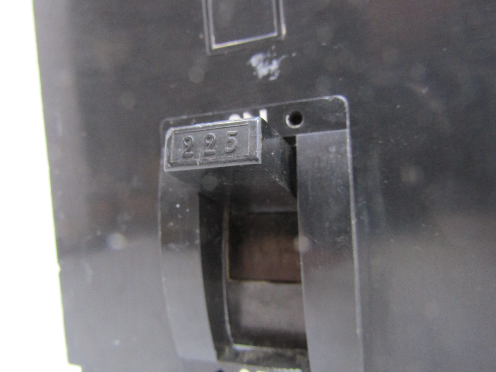 Square D KAP36225 225 Amp 600V 3-Pole Circuit Breaker 225A 600 VAC 250 VDC