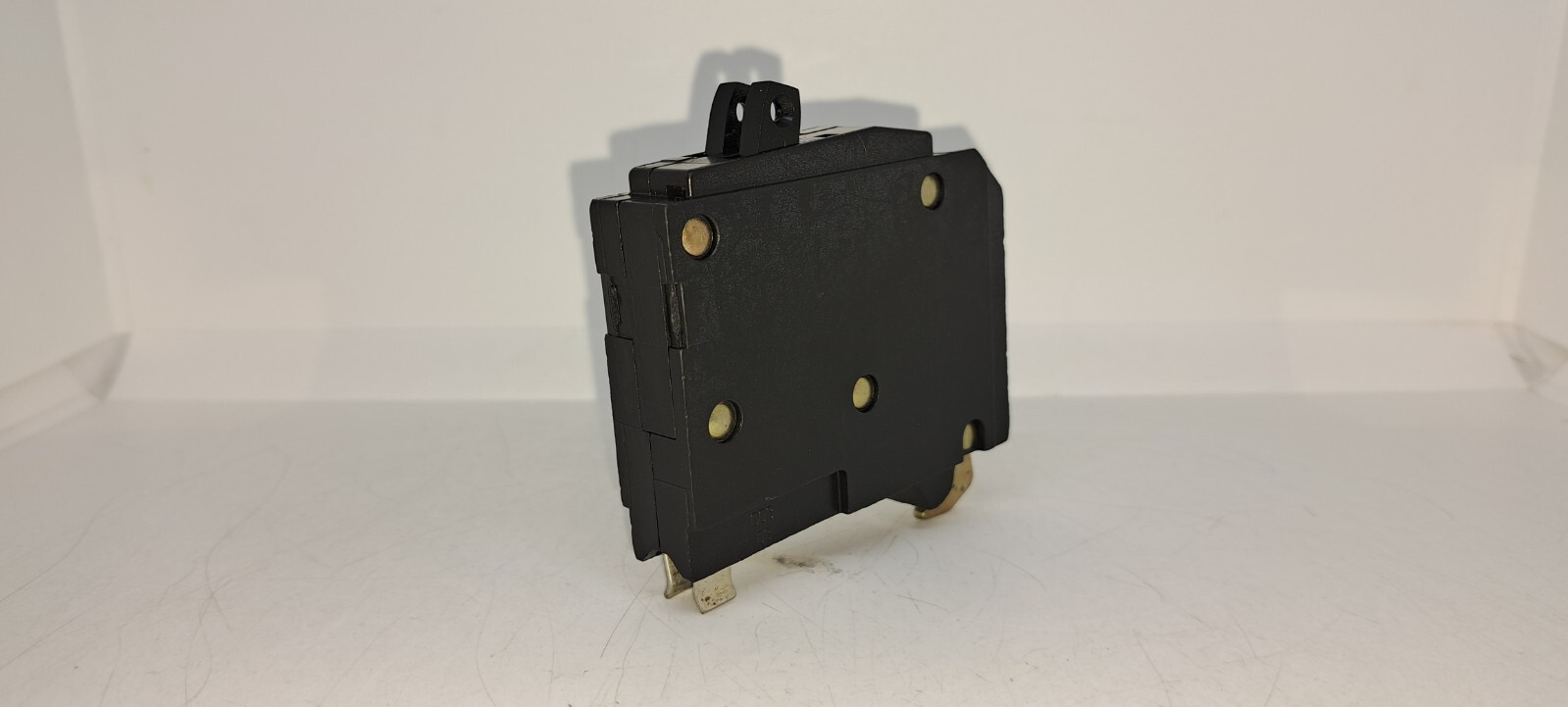 Square D QOT1515 15 Amp Tandem Twin Mini Circuit Breaker with hook
