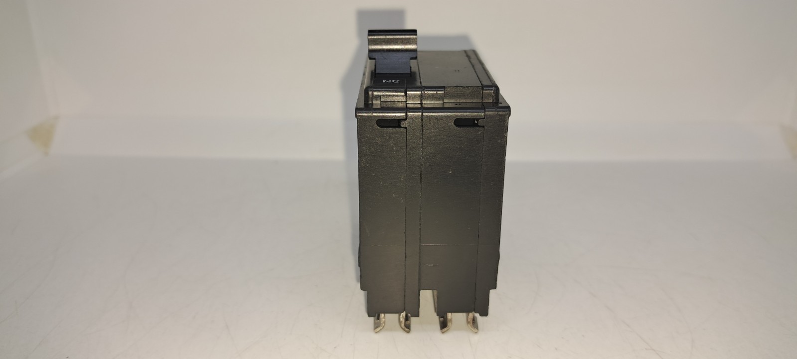Square D QO2100 2 Pole 100 Amp 240V Type QO Circuit Breaker