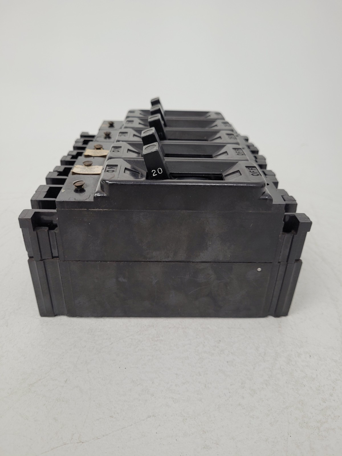 Lot of 5 – NE111020 Federal Pacific 20A 120V Circuit Breaker – Next Day Option