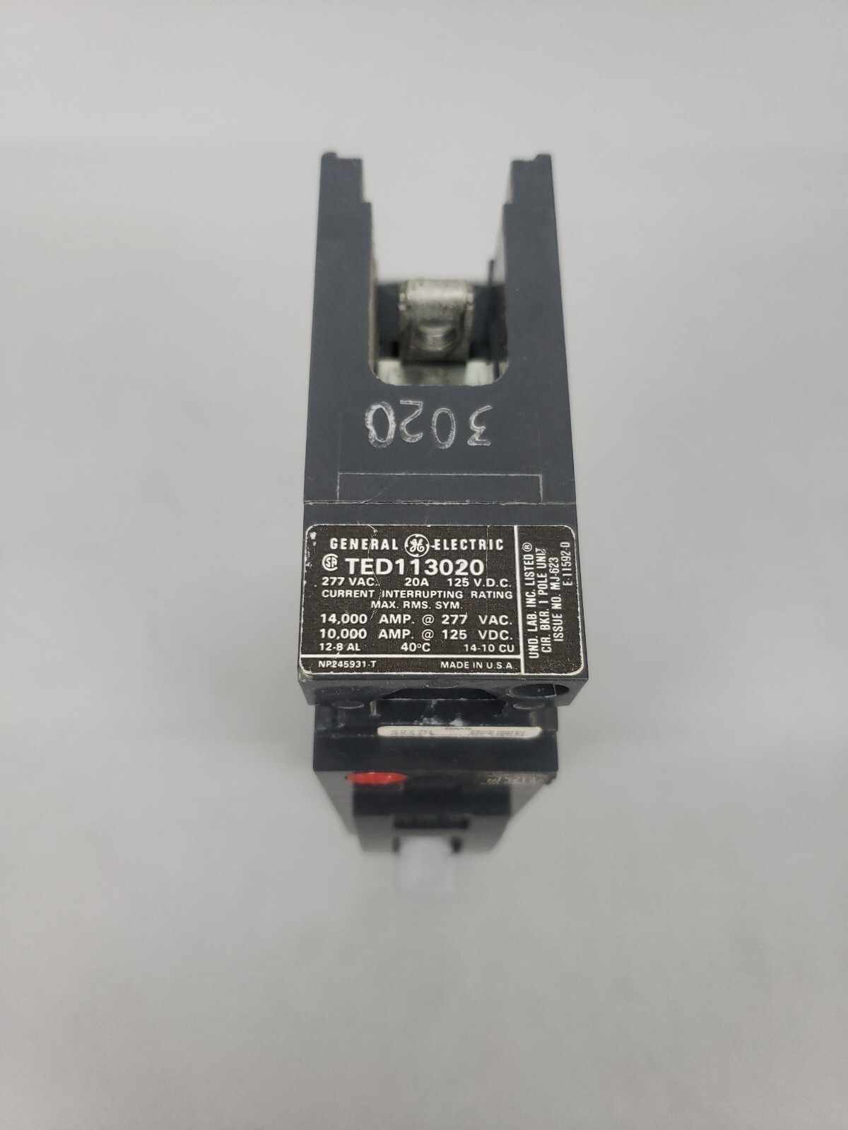 GE TED113020 Circuit Breaker, 1 Pole, 20 Amp Grey Handle