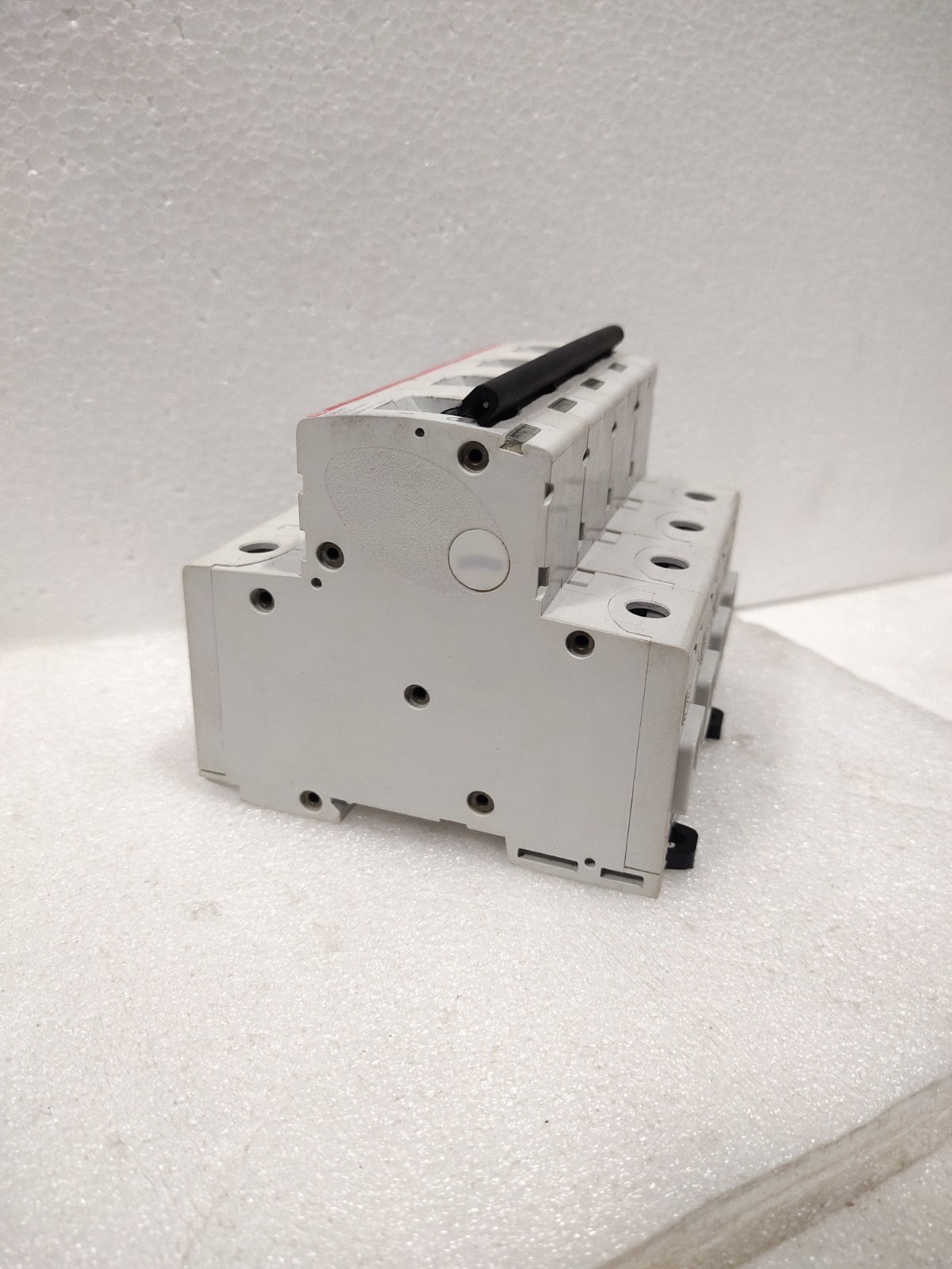 ABB S804B-C125/2CCS814001R0844 4 POLE CIRCUIT BREAKER MADE IN SWITZERLAND