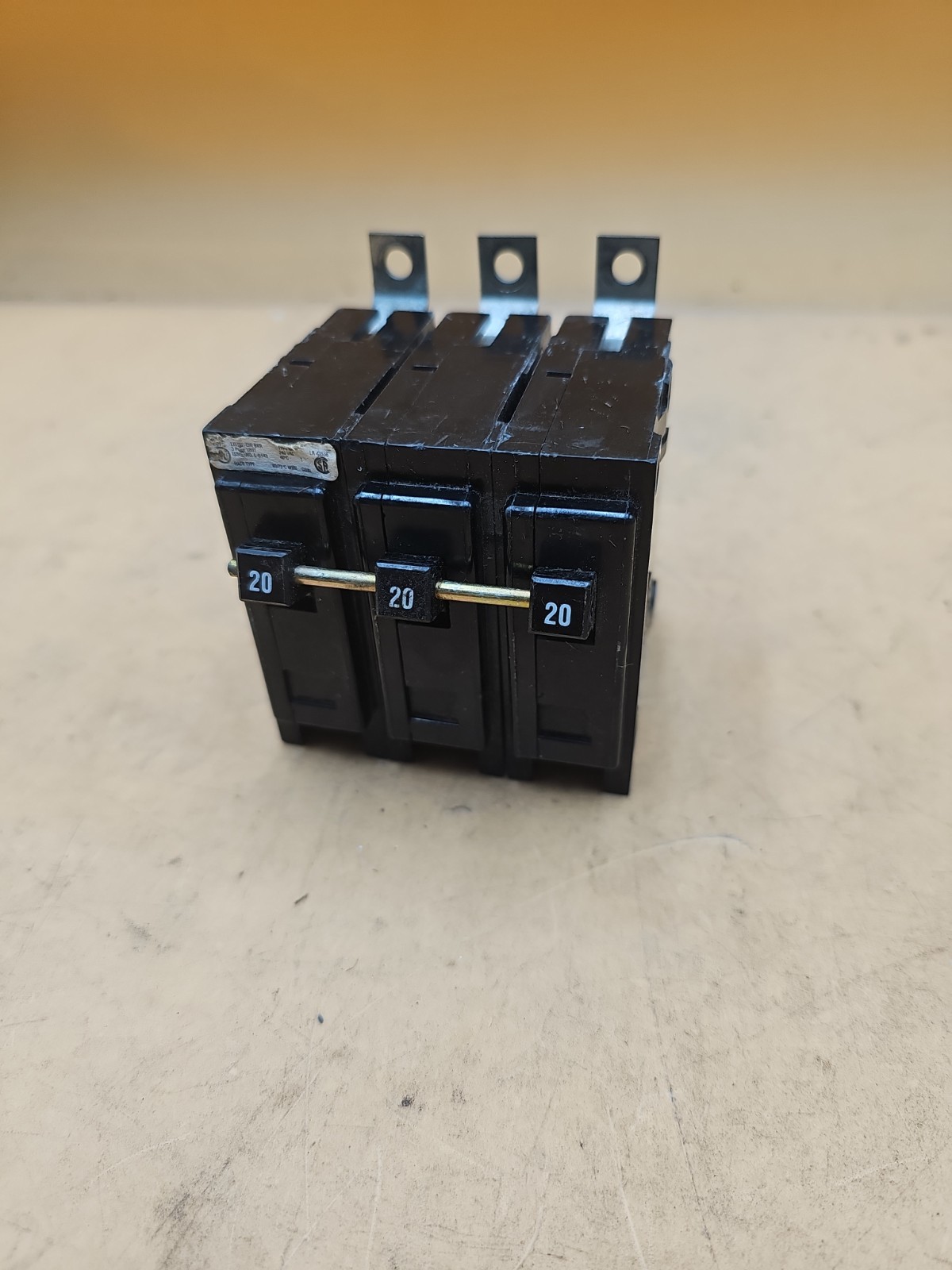 Eaton Cutler Hammer BAB3020H 3 Pole 20 Amp Type BA Bolt On Circuit Breaker