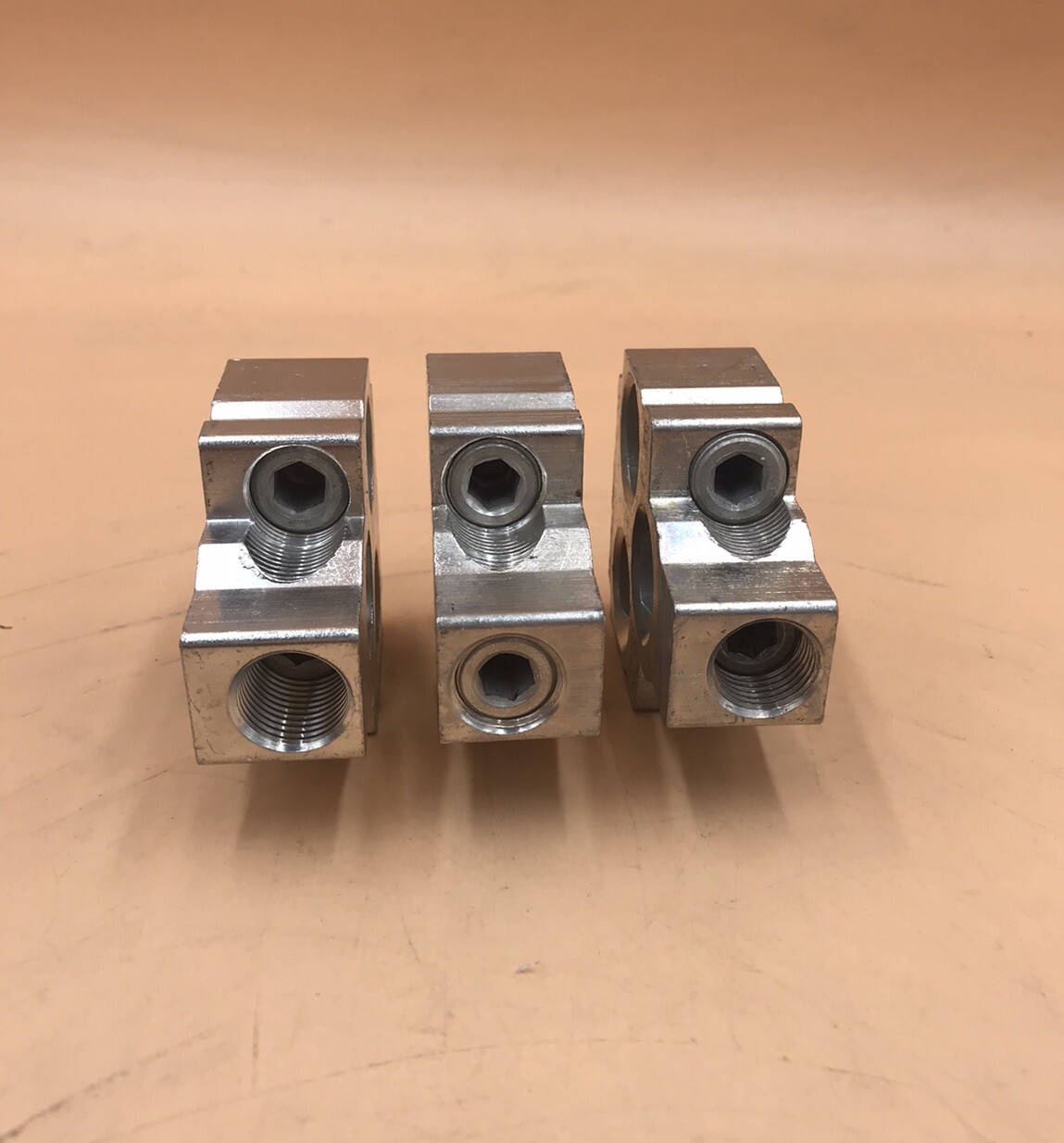 HOUSTON STOCK NEW SQUARE D AL800M23 800 AMP 3 LUGS 500 KCMIL FREE 2 DAY AIR