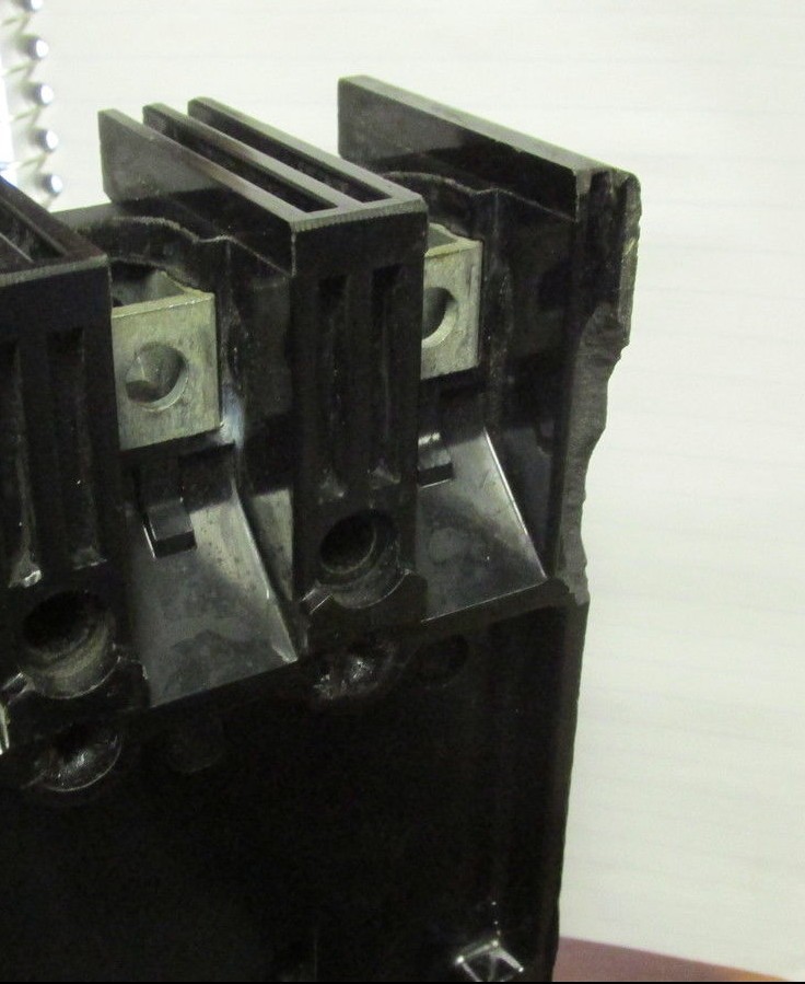 * WESTINGHOUSE 30 AMP 3 POLE CIRCUIT BREAKER F3030 …… YC-267
