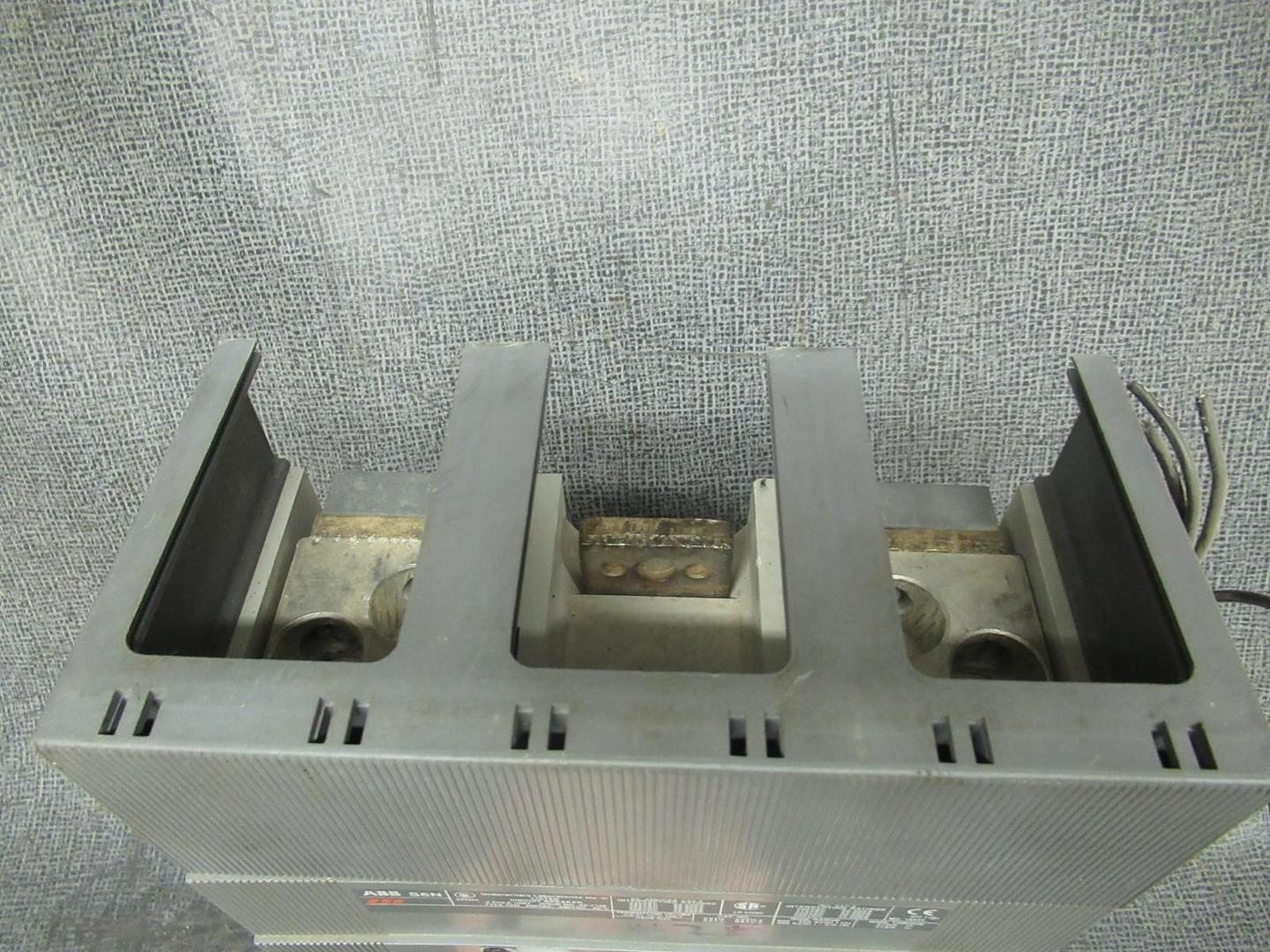 ABB BREAKER S6N 2 POLE 600VAC 500VDC 600A W/ AUXILIARY SWITCH **WARRANTY**