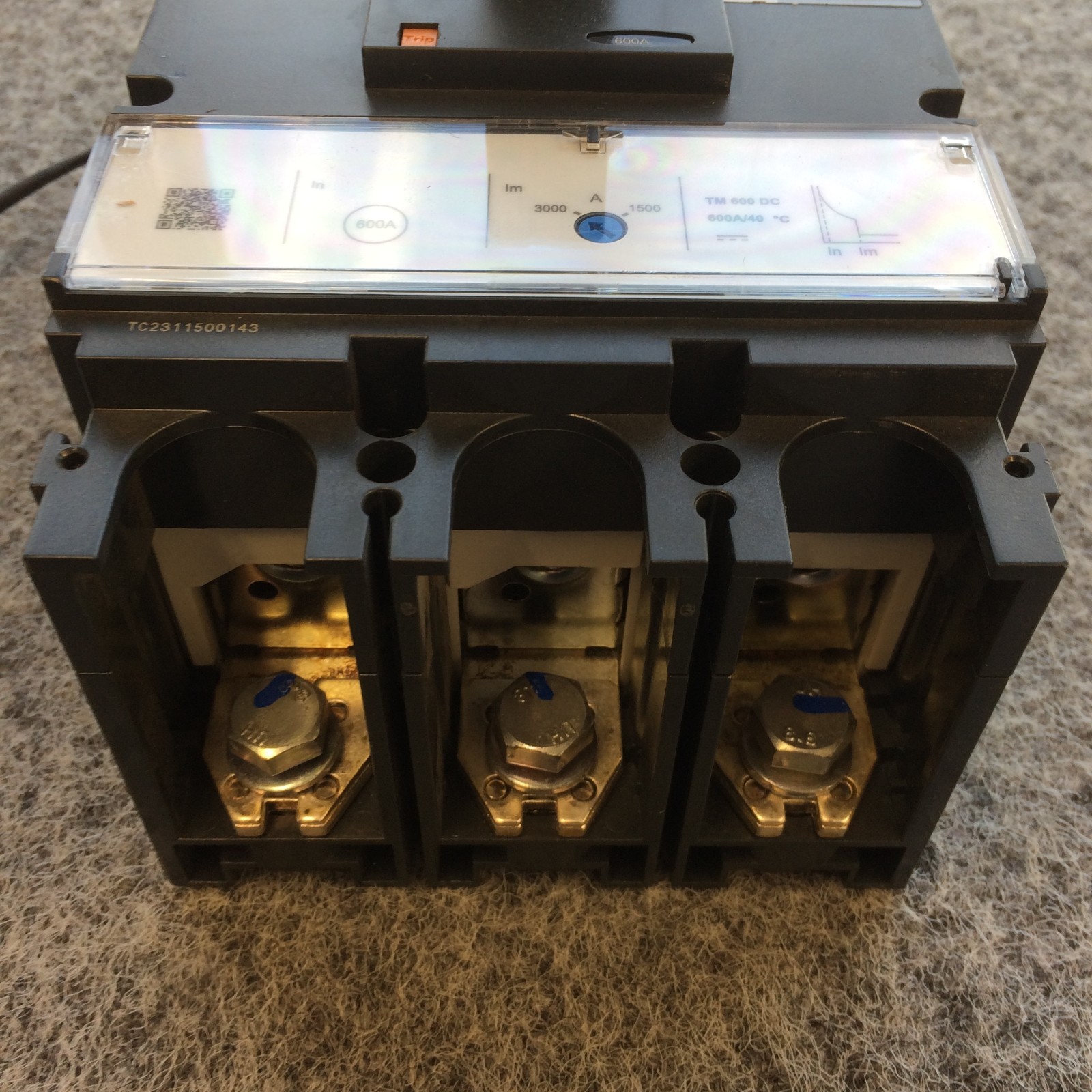 LLF37060D33 SQUARE D/SCHNEIDER ELECTRIC 600A LL1200 POWERPACT CIRCUIT BREAKER 3P