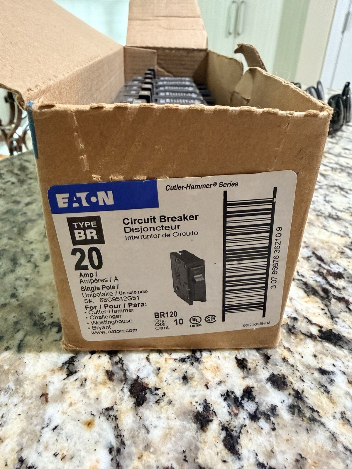Eaton BR120 20A 1-Pole 120/240V BR Plug-In Circuit Breaker CutlerHammer ONLY 9