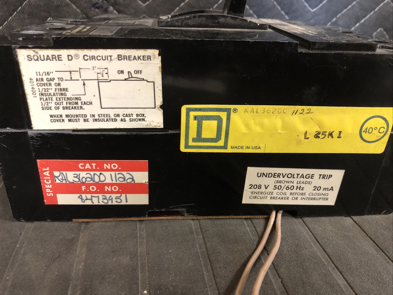 SQUARE D KAL KAL362001122 3 POLE 200 AMP 600V Undervoltage Trip BREAKER 208v