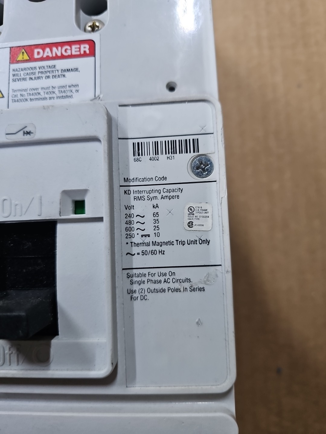 Eaton KD3400 Molded Case Circuit Breaker 400A 3Phases 600V LSI TRIP KES3400LSI