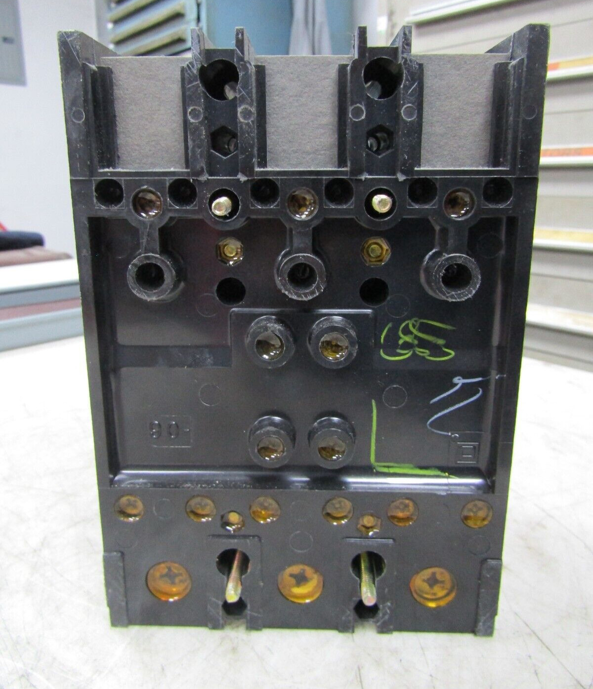 💥SQUARE D 150 AMP CIRCUIT BREAKER 3 POLE 240 VAC Q2M3150MT
