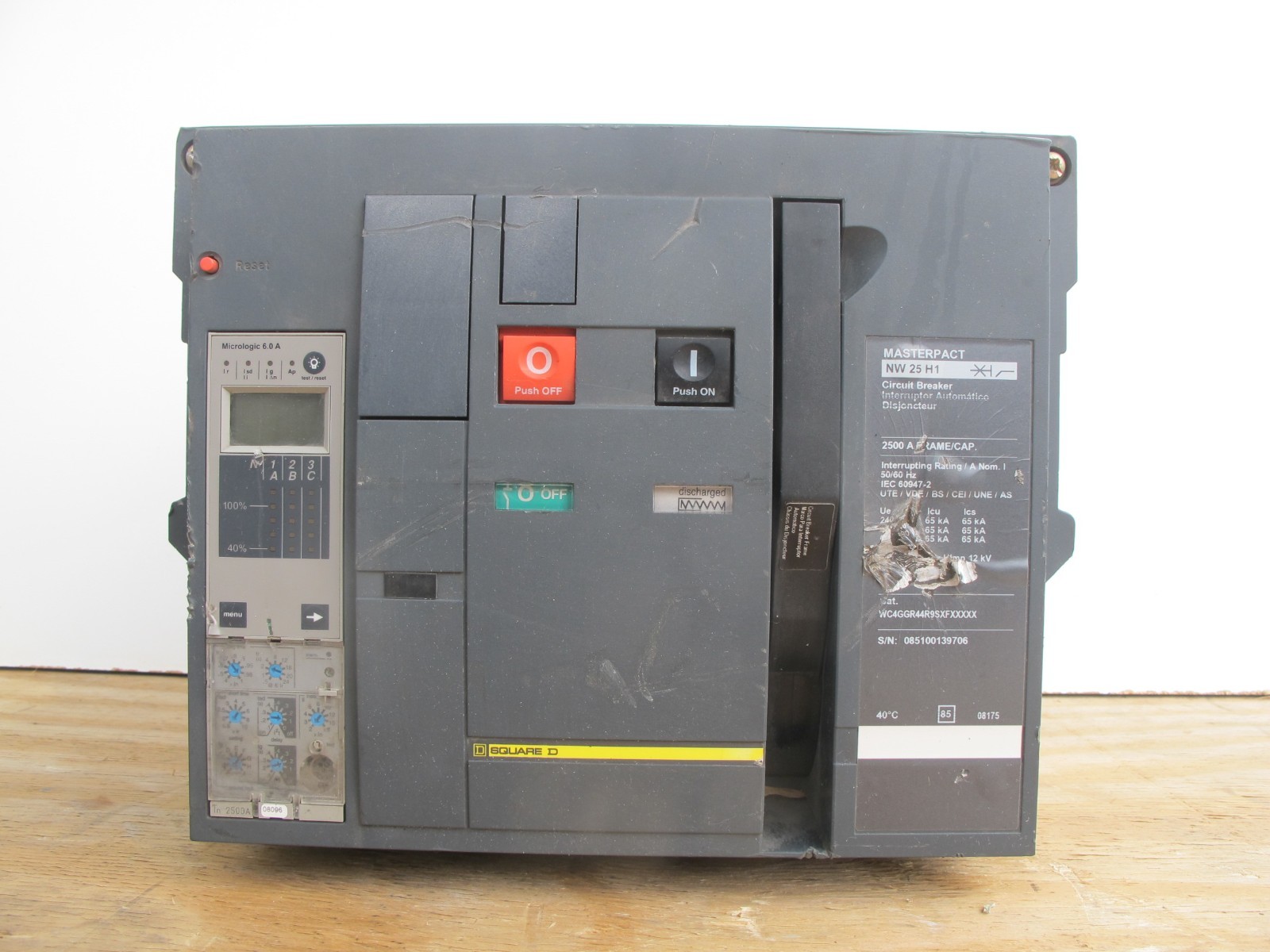 Square D NW25H1 WC4GGR44R9SXFXXXXX 2500 Amp Schneider Electric 2500A NW 25 H1 MP