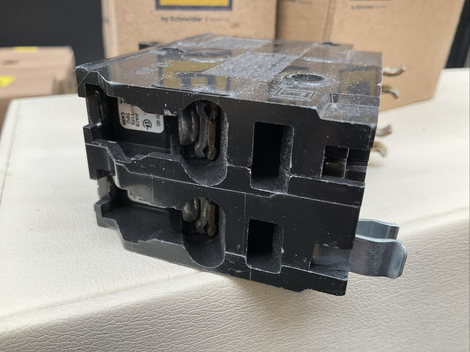 Square D Type QOB Circuit Breaker 25A 2 Pole