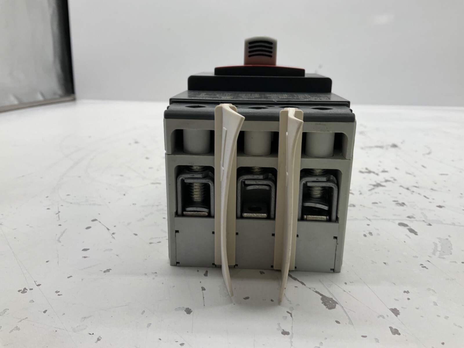 NEW ABB TMAX XT1NU3050AAA000XXX CIRCUIT BREAKER 50A 3P 480V
