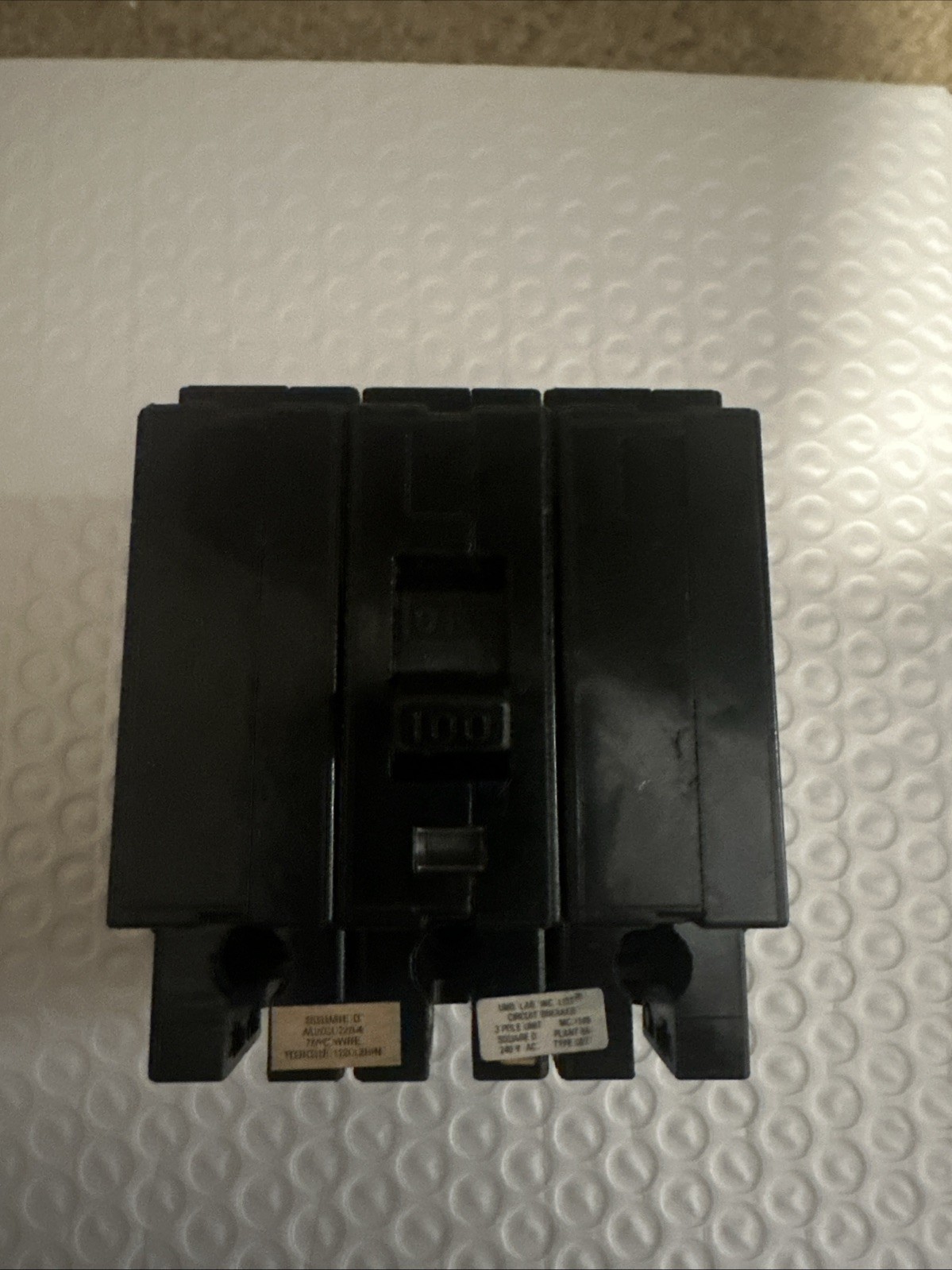 Square D 100 Amp Plug-On Circuit Breaker 3 Pole 240 VAC 22kA QE3100VH