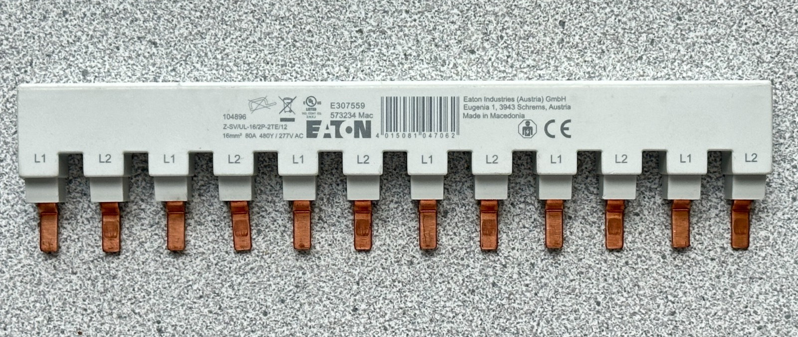 NEW Eaton Z-SV/UL-16/2P-2TE/12 Bus bar, 12 Terminals, 480V, 80A, 2P, 2PH
