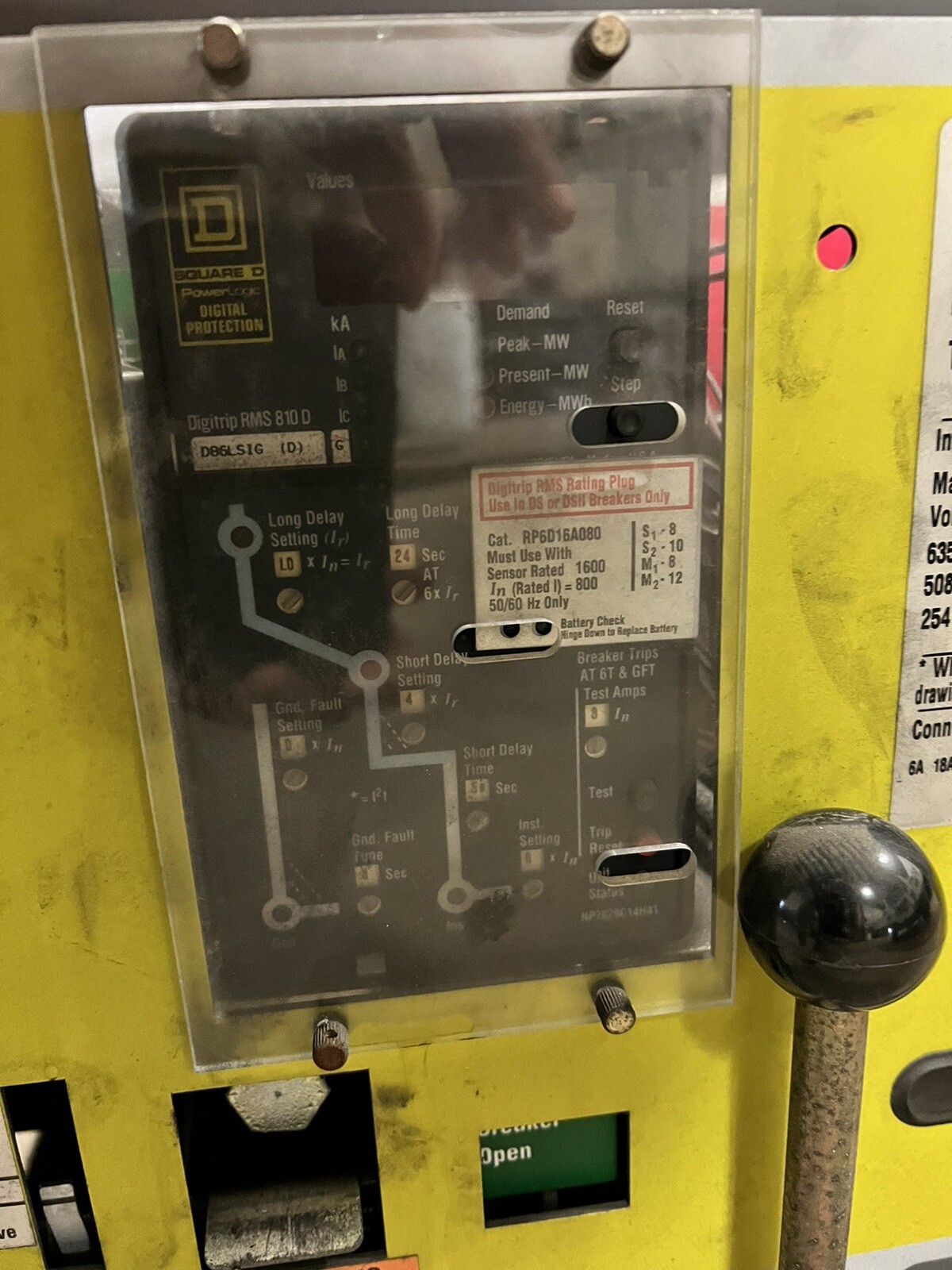 Square D DA416 1600 Amp Low Voltage Circuit Breaker, GC, Rack In