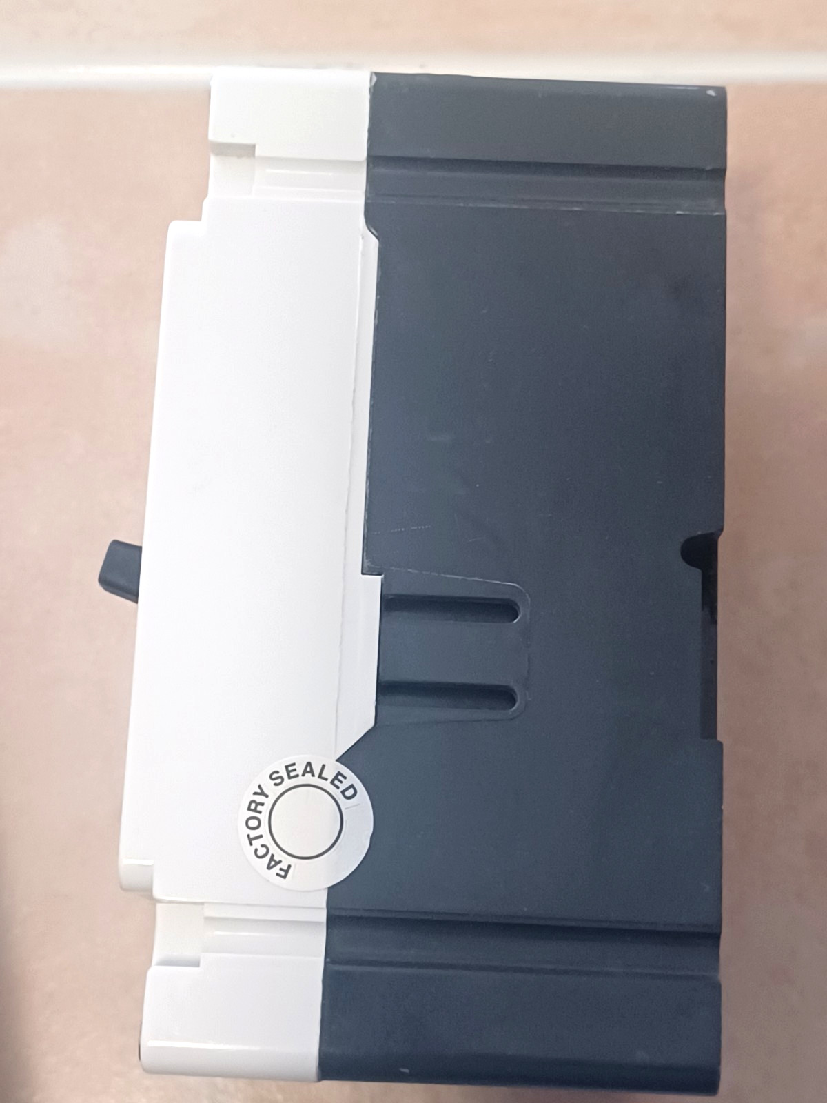Cutler Hammer Eaton EHD3070 3 Pole 70 Amp 480Vac Circuit Breaker
