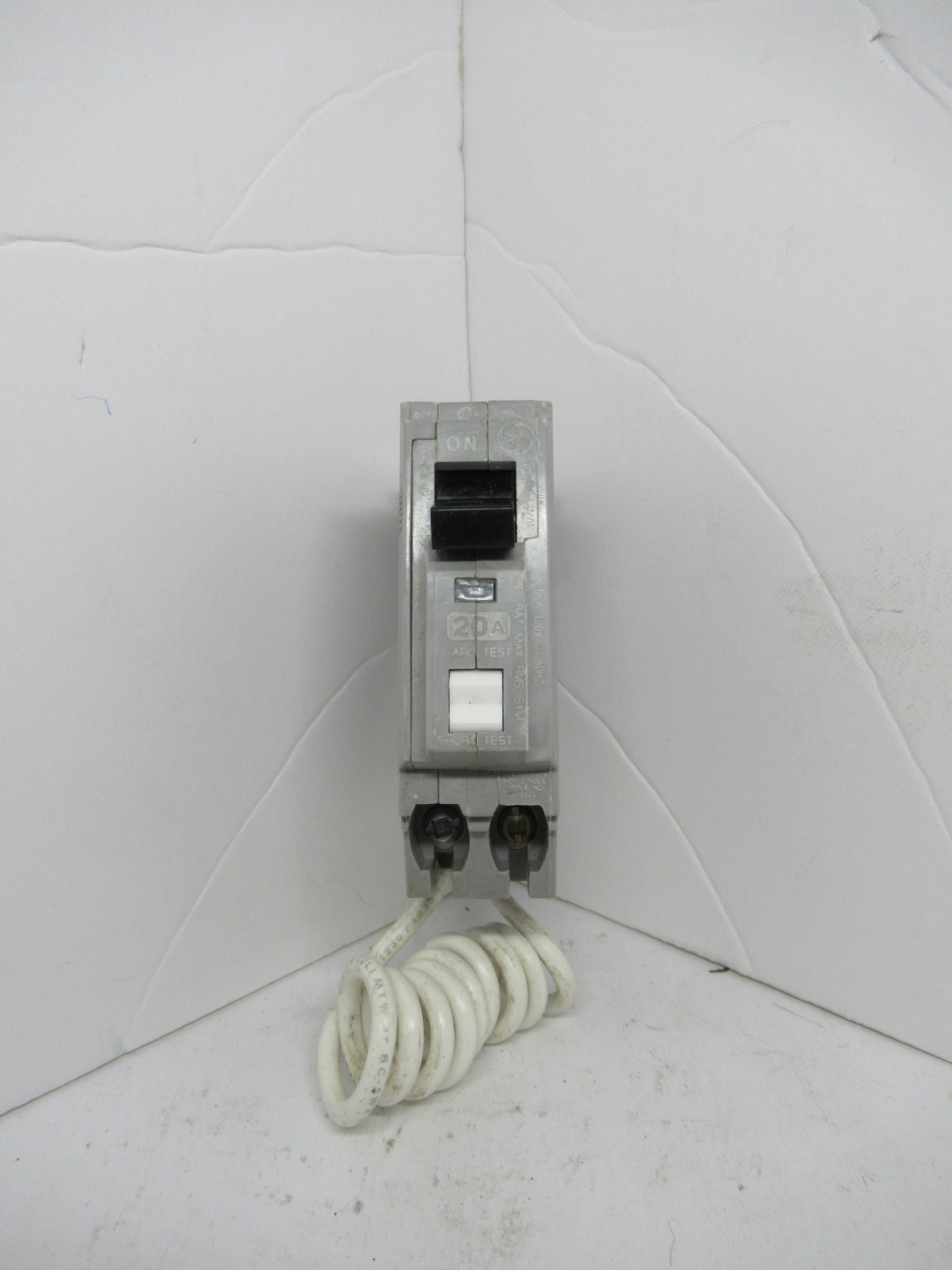 GE THQL1120AF2 Circuit Breaker N/S 20 Amp 120V 1P AFCI Plug In 10K -WARRANTY