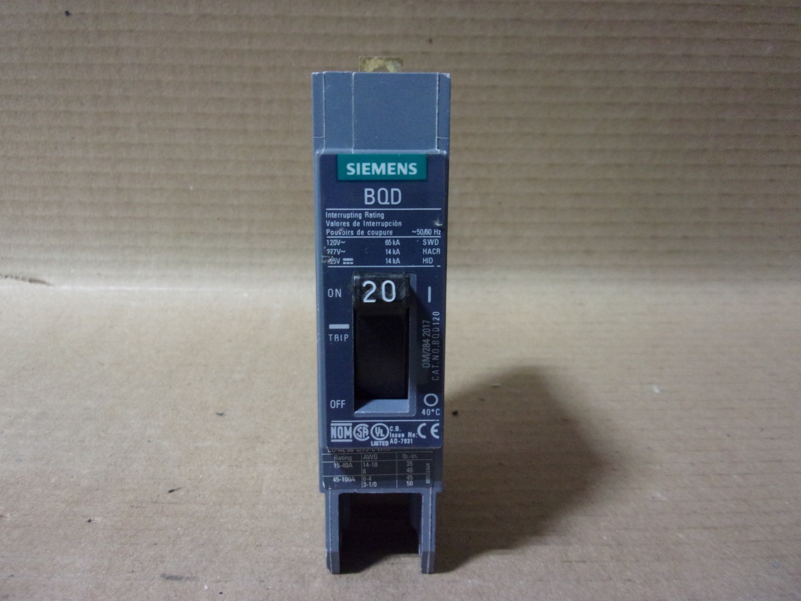 NEW LOT OF 2 Siemens BQD BQD120 1 Pole 20 Amp 277V Circuit Breaker NTO AK