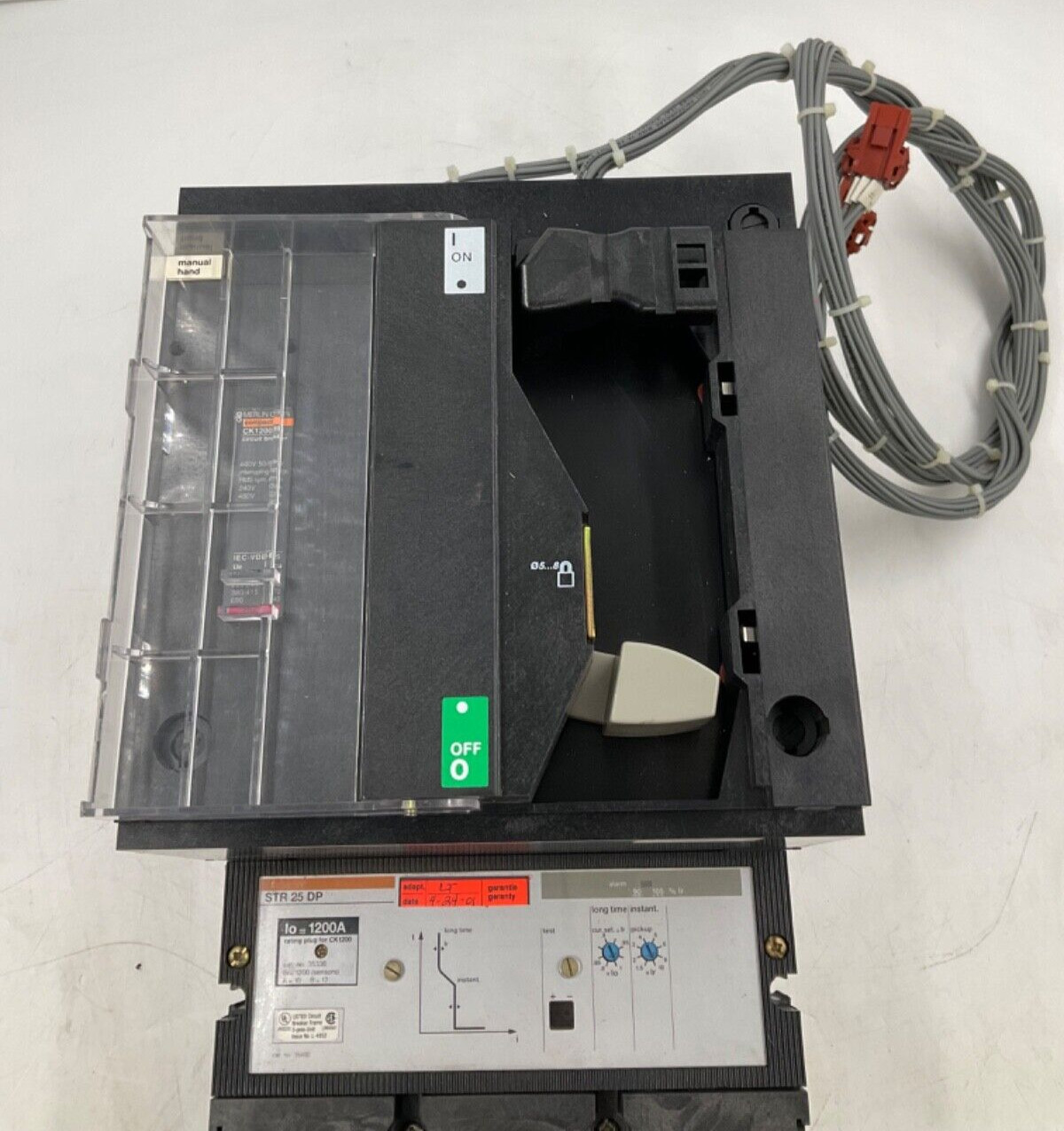MERLIN GERIN CK1200HH 1200 A 3-P CIRUCIT BREAKER W/ ACCESSORIES 600VAC RECON