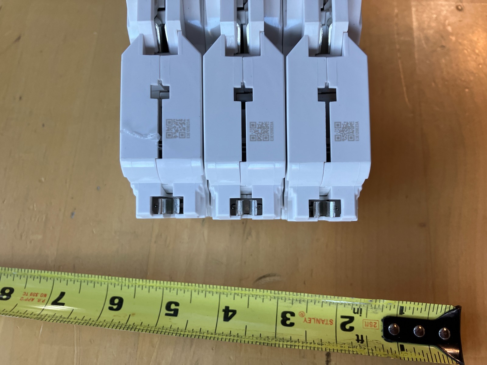 (3) Leviton LB120-T Branch 20 Amp Thermal Magnetic 1-Pole Circuit Breaker