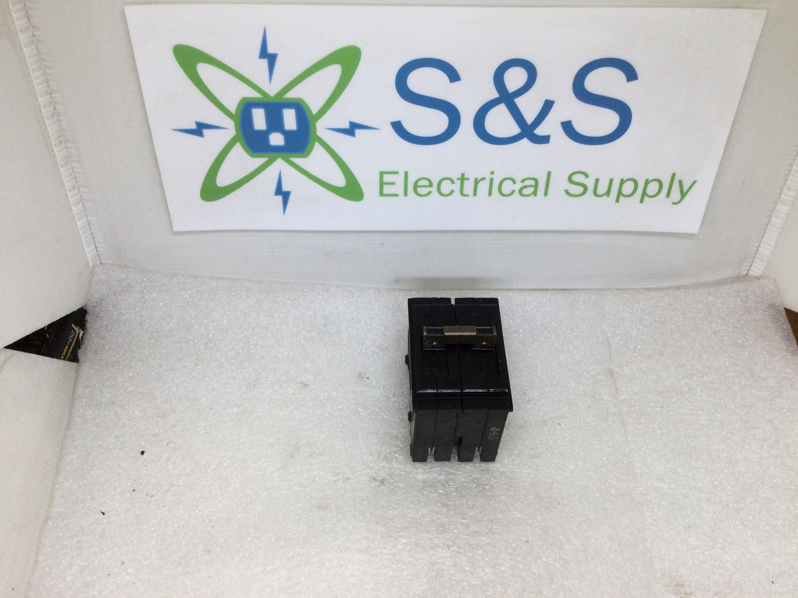 General Electric TQL2120 20 Amp 2 Pole 120/240V Type TQL Breaker – Cosmetic Flaw