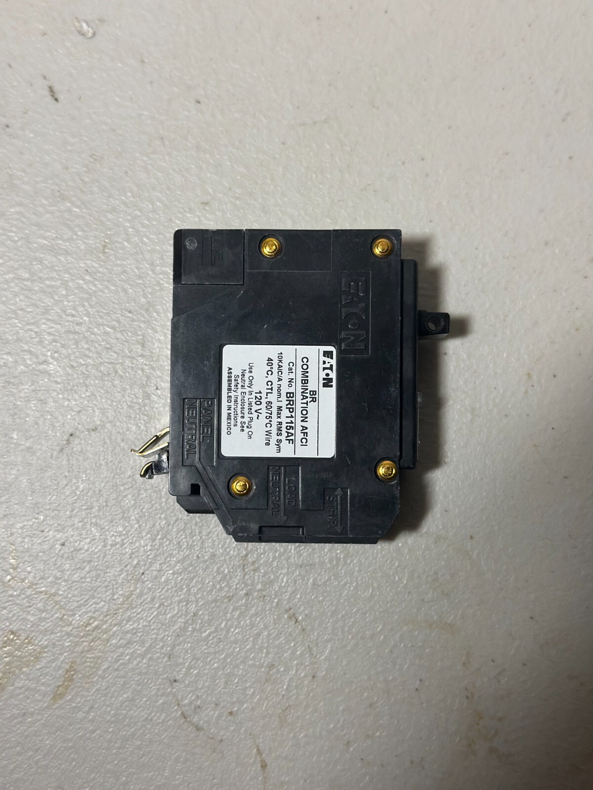 10 PCS Eaton BRP115AF 120/240V 15A Single Phase Circuit Breakers