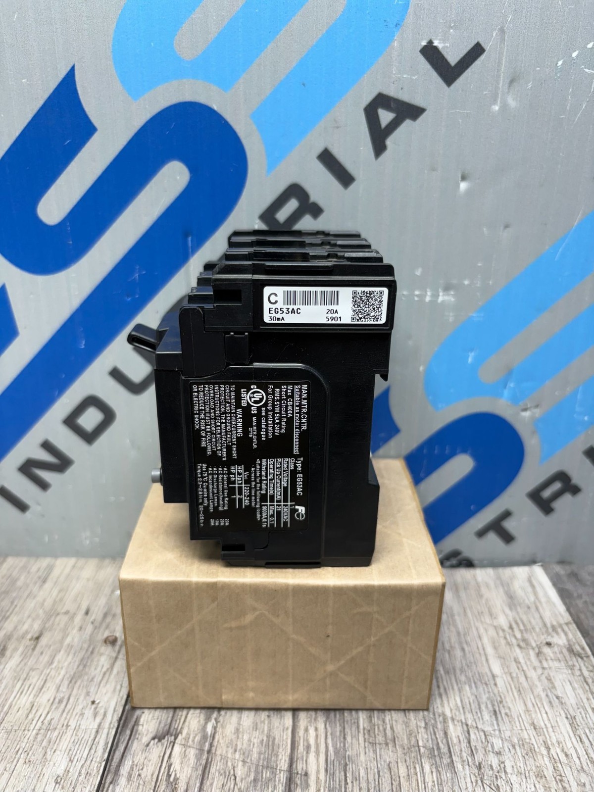 FUJI ELECTRIC CIRCUIT BREAKER EG53AC CLASS 1 240VAC 21mA