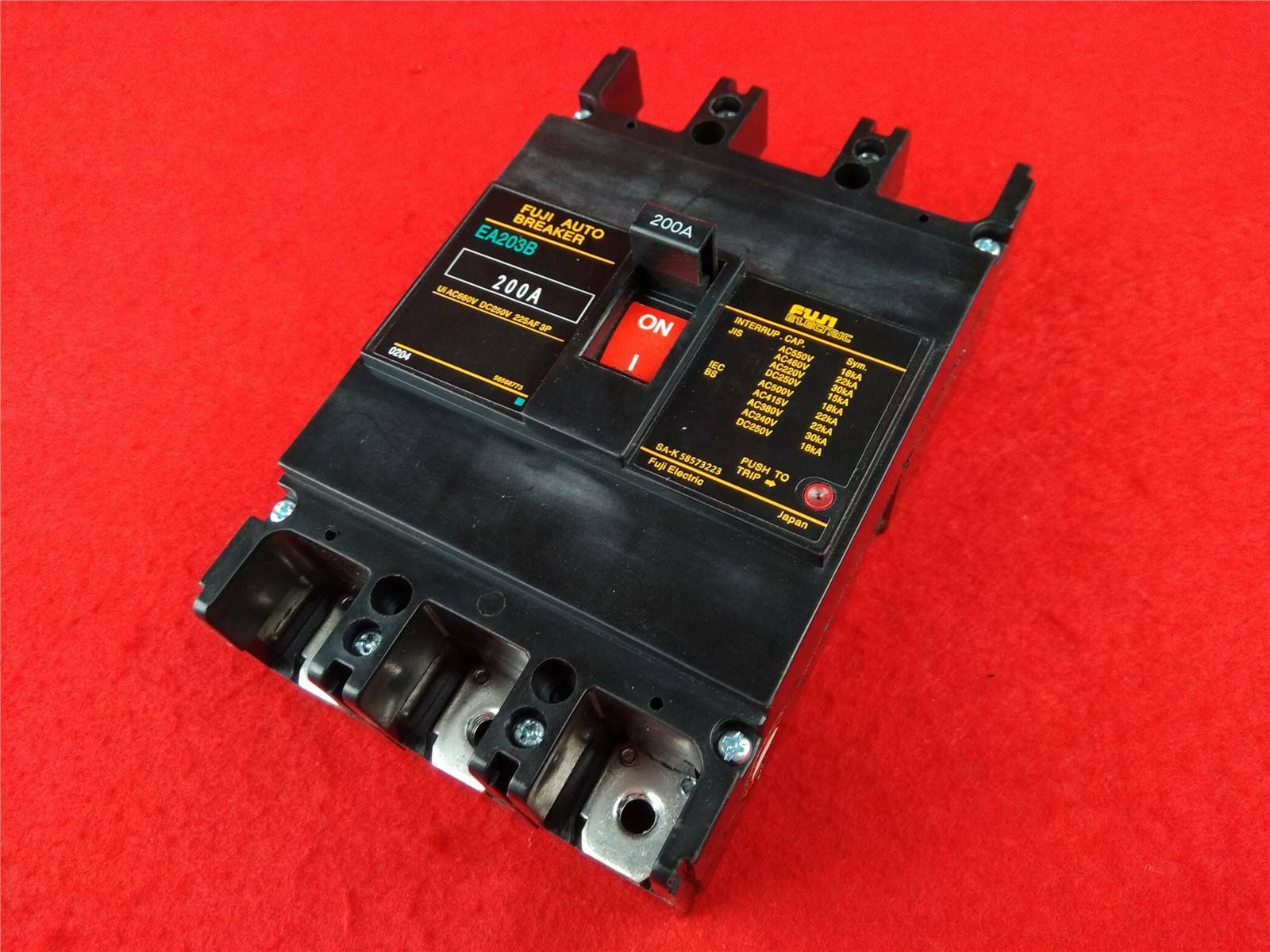 New Fuji EA203B 200A/690V 3P Automation Auto Circuit Breaker