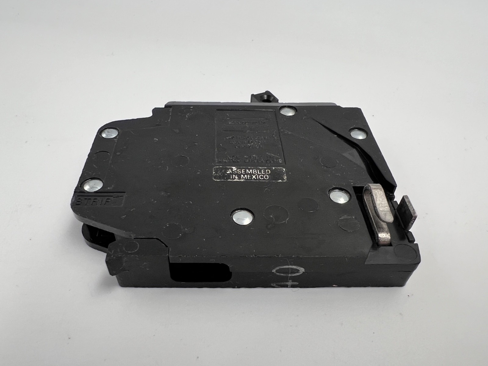 Crouse-Hinds MH115R 15Amp 120v Circuit Breaker Right Hook