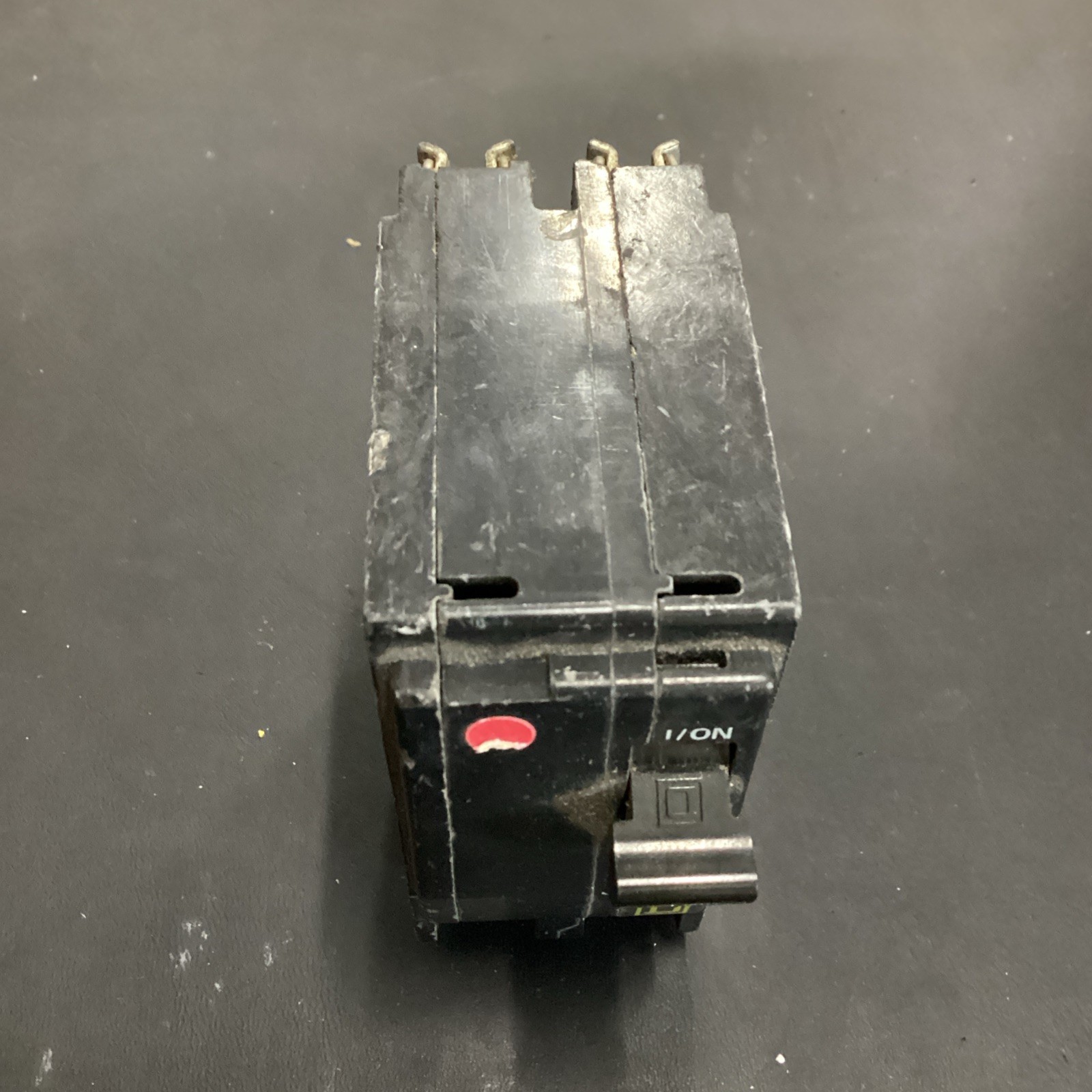 Square D QO250VH Miniature Circuit Breaker – 50 A, 2 Pole, 120/240 VAC Used ⚪️