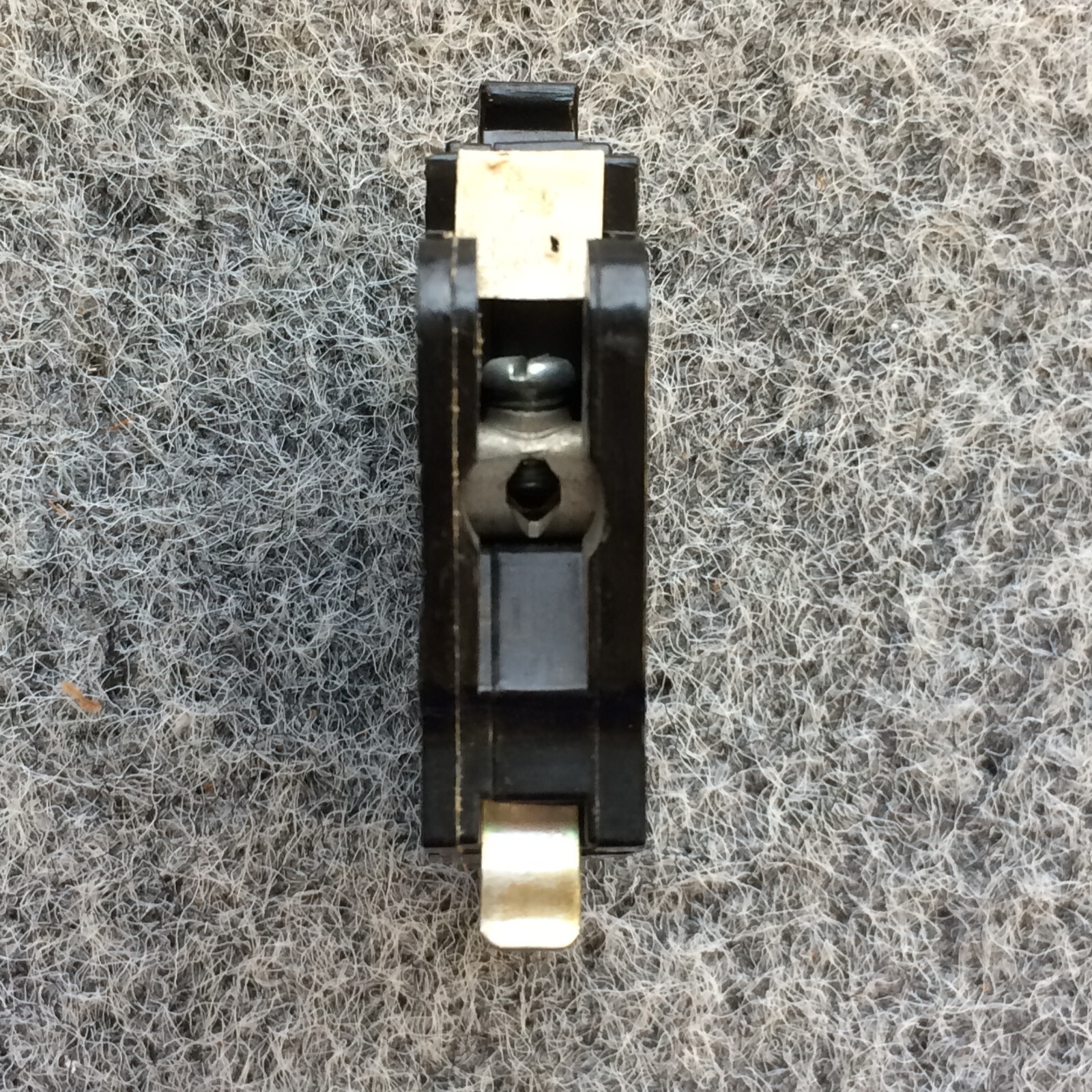 Square D QOB2020 QO2020 20A 120/240 VAC Single-Pole Bolt On Piggy Back
