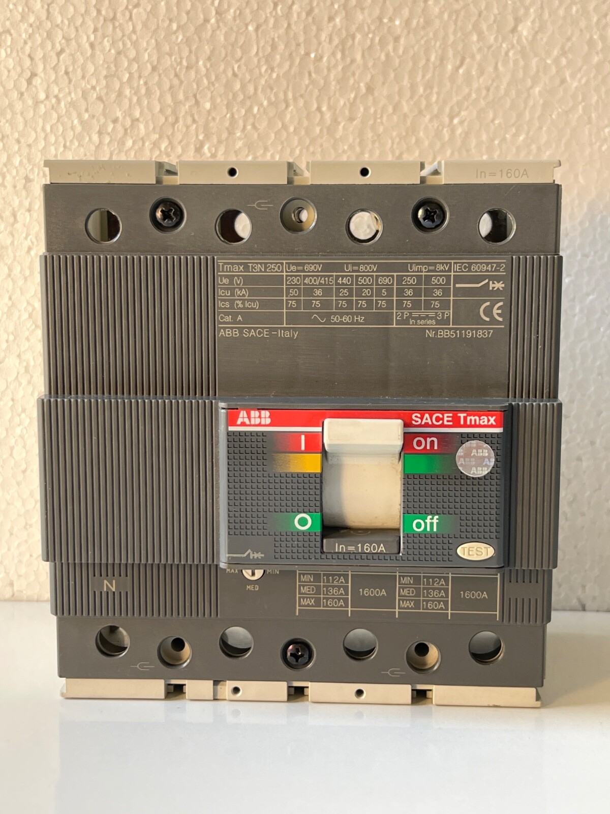 ABB SACE TMAX T3 N 250 1SDA051304R1 CIRCUIT BREAKER